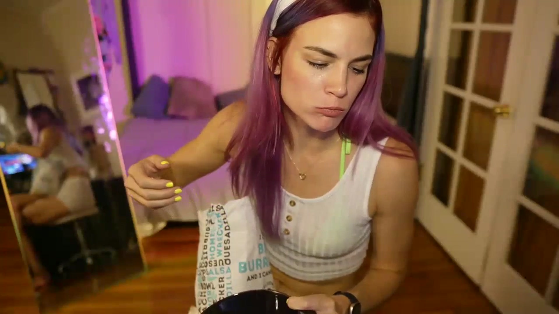 Gallery image thumbnail from Gia_Bday's myfreecams stream on, 08/27/2023, 01:21 image 17 of 20