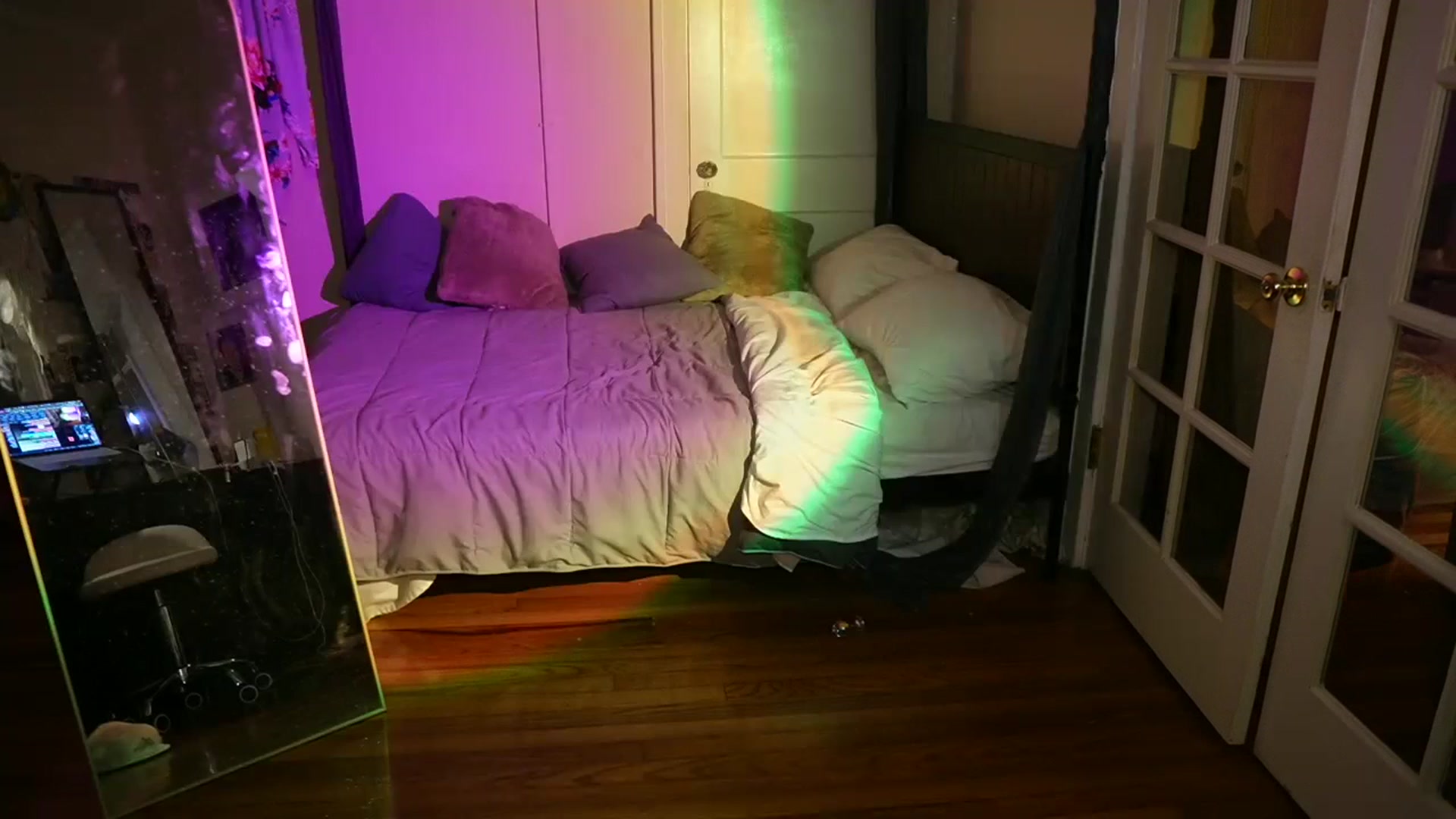 Gallery image thumbnail from Gia_Bday's myfreecams stream on, 08/27/2023, 04:16 image 18 of 20