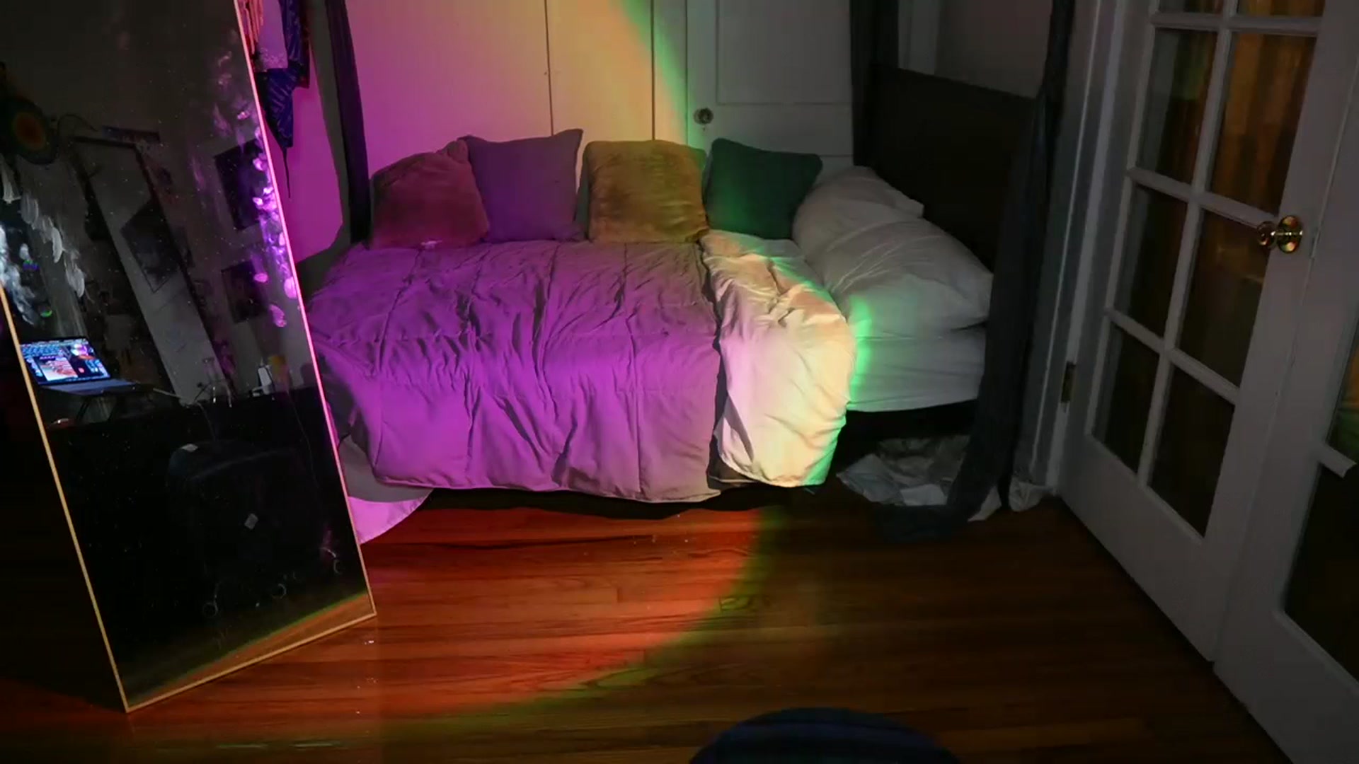 Gallery image thumbnail from Gia_Bday's myfreecams stream on, 08/29/2023, 02:42 image 10 of 20