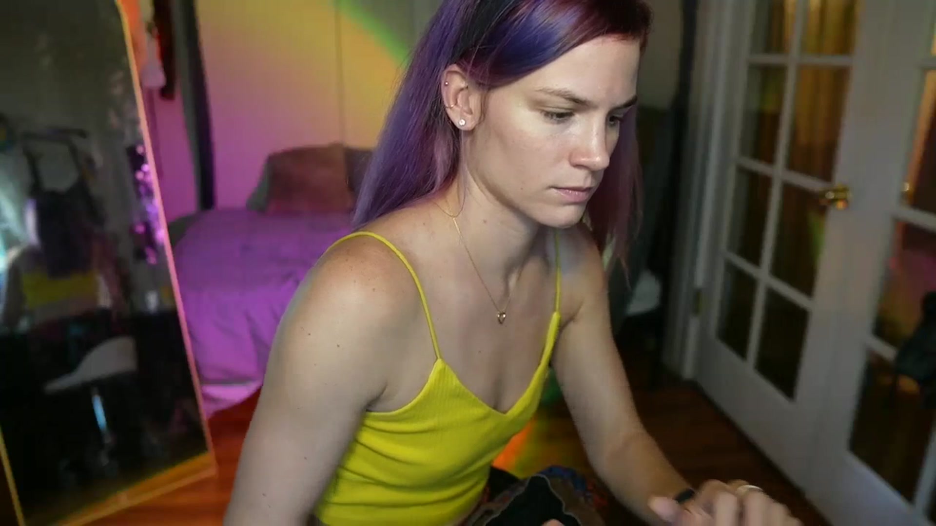 Gallery image thumbnail from Gia_Bday's myfreecams stream on, 08/29/2023, 22:36 image 6 of 20