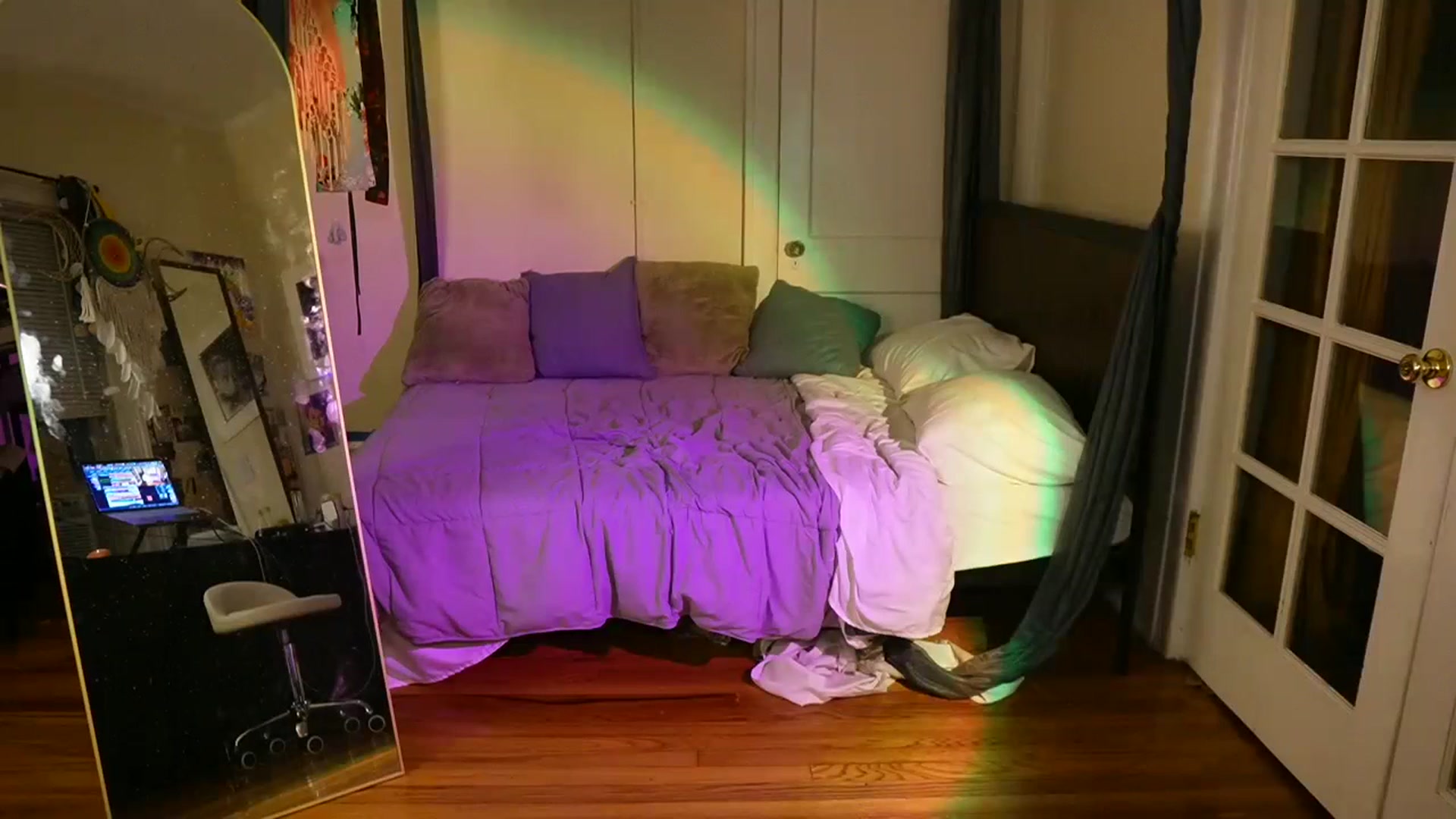 Gallery image thumbnail from Gia_Bday's myfreecams stream on, 08/31/2023, 03:12 image 7 of 20