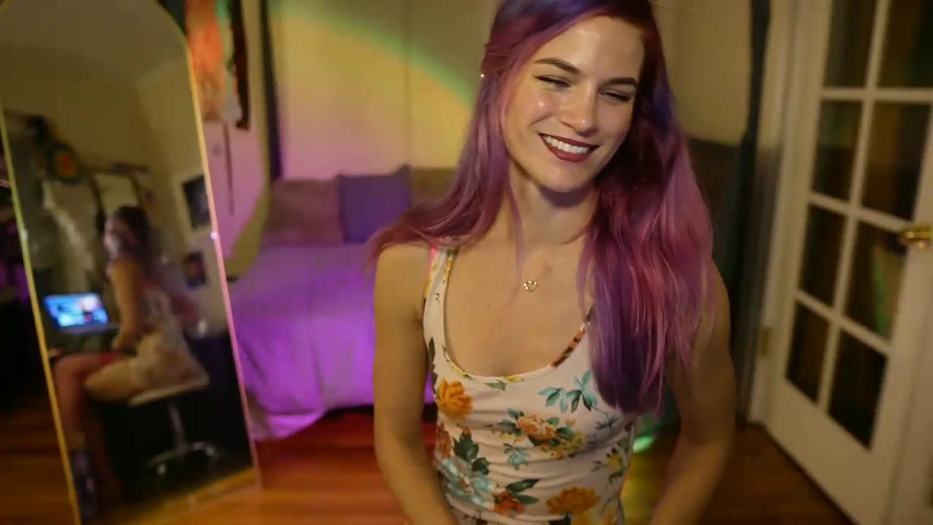 Gallery image thumbnail from Gia_Bday's myfreecams stream on, 08/31/2023, 03:12 image 17 of 20