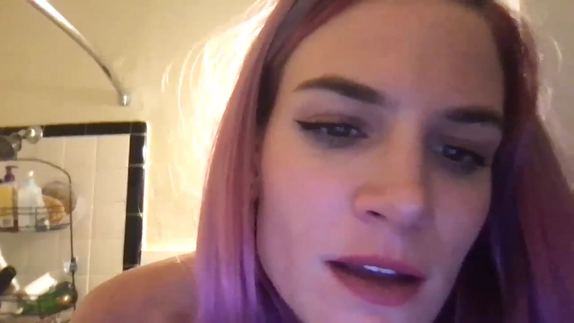 Gallery image thumbnail from Gia_Bday's myfreecams stream on, 09/01/2023, 03:57 image 16 of 20