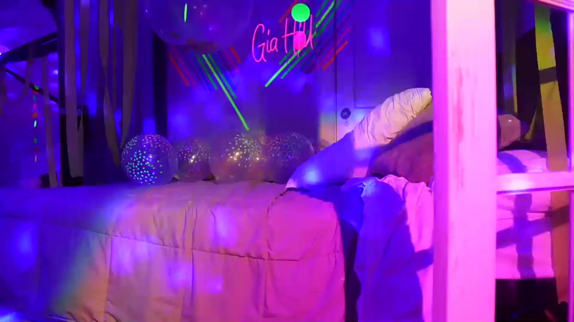 Gallery image thumbnail from Gia_Bday's myfreecams stream on, 09/01/2023, 07:31 image 2 of 20