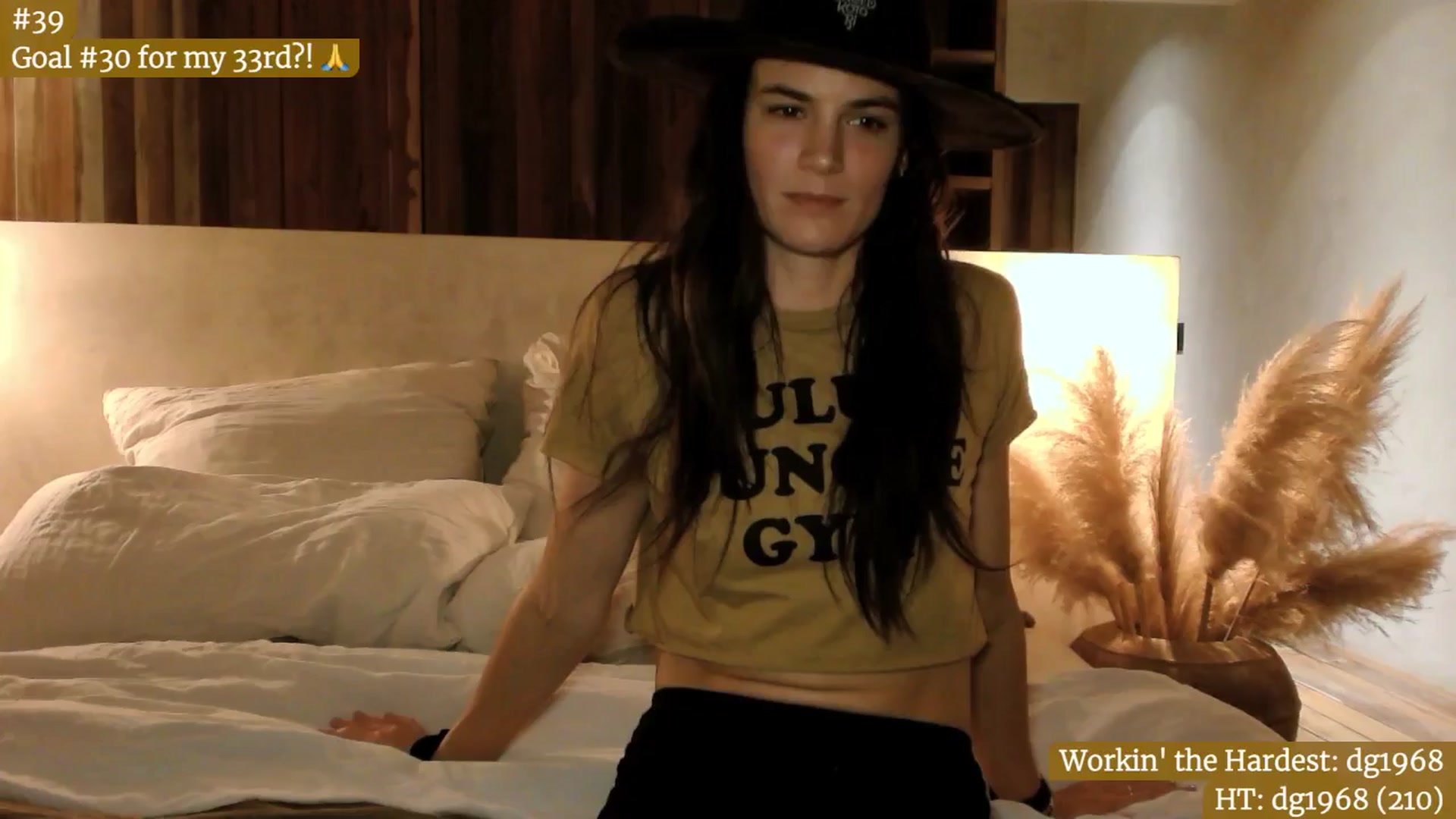 Gallery image thumbnail from Gia_Bday's myfreecams stream on, 08/22/2024, 03:35 image 11 of 20