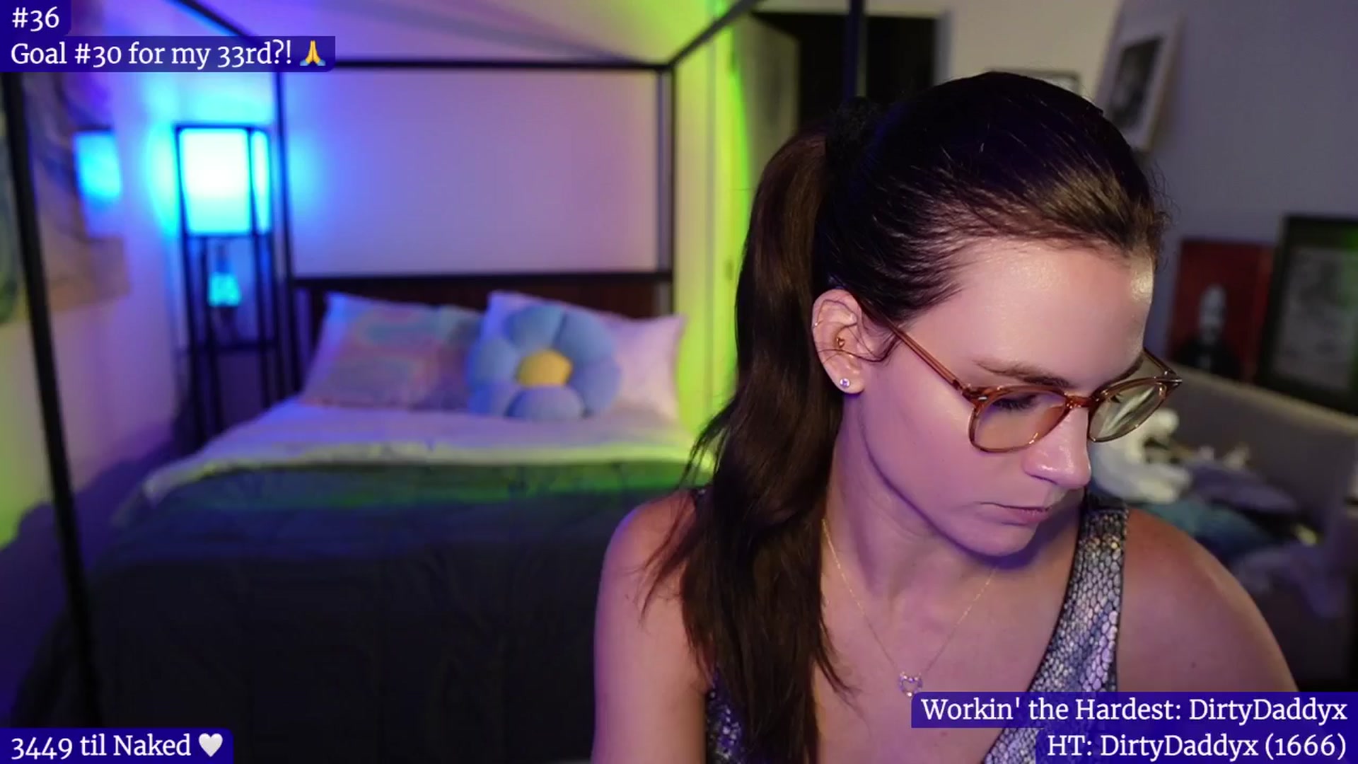 Gallery image thumbnail from Gia_Bday's myfreecams stream on, 08/25/2024, 04:22 image 9 of 20