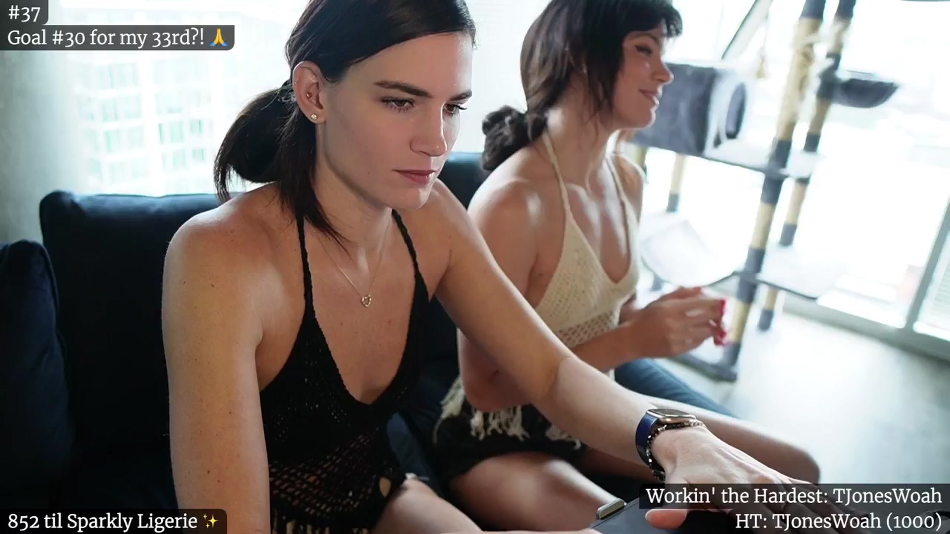 Gallery image thumbnail from Gia_Bday's myfreecams stream on, 08/25/2024, 22:12 image 6 of 20