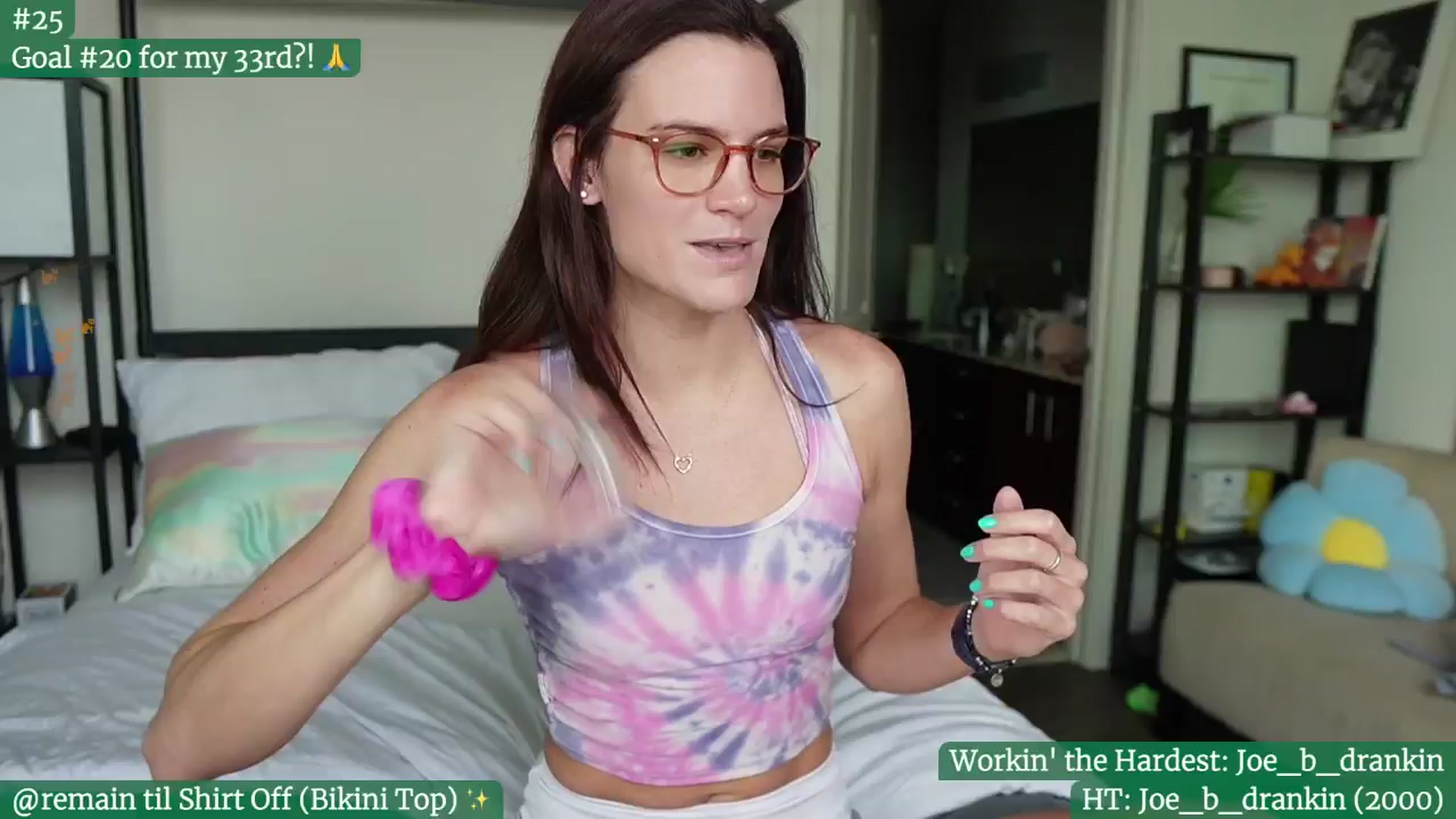 Gallery image thumbnail from Gia_Bday's myfreecams stream on, 08/27/2024, 23:40 image 5 of 20