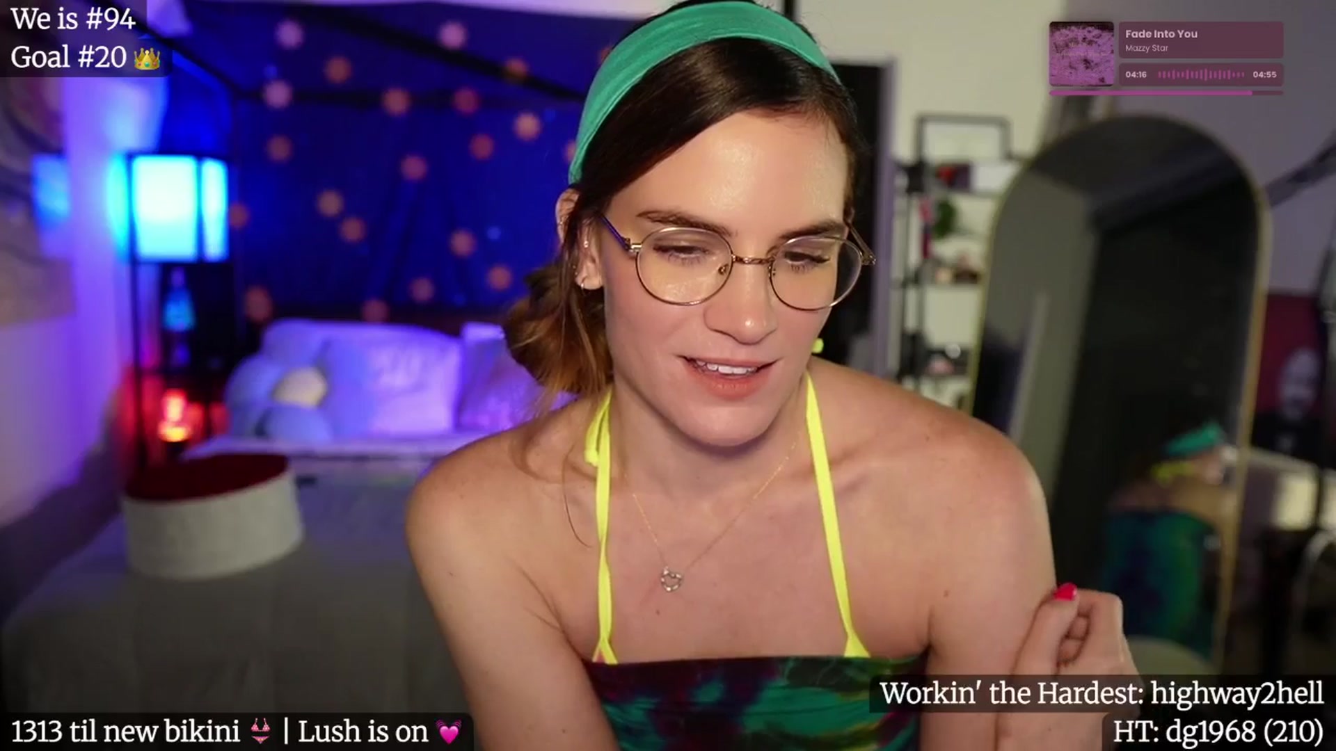 Gallery image thumbnail from Gia_Bday's myfreecams stream on, 08/05/2025, 05:03 image 9 of 20
