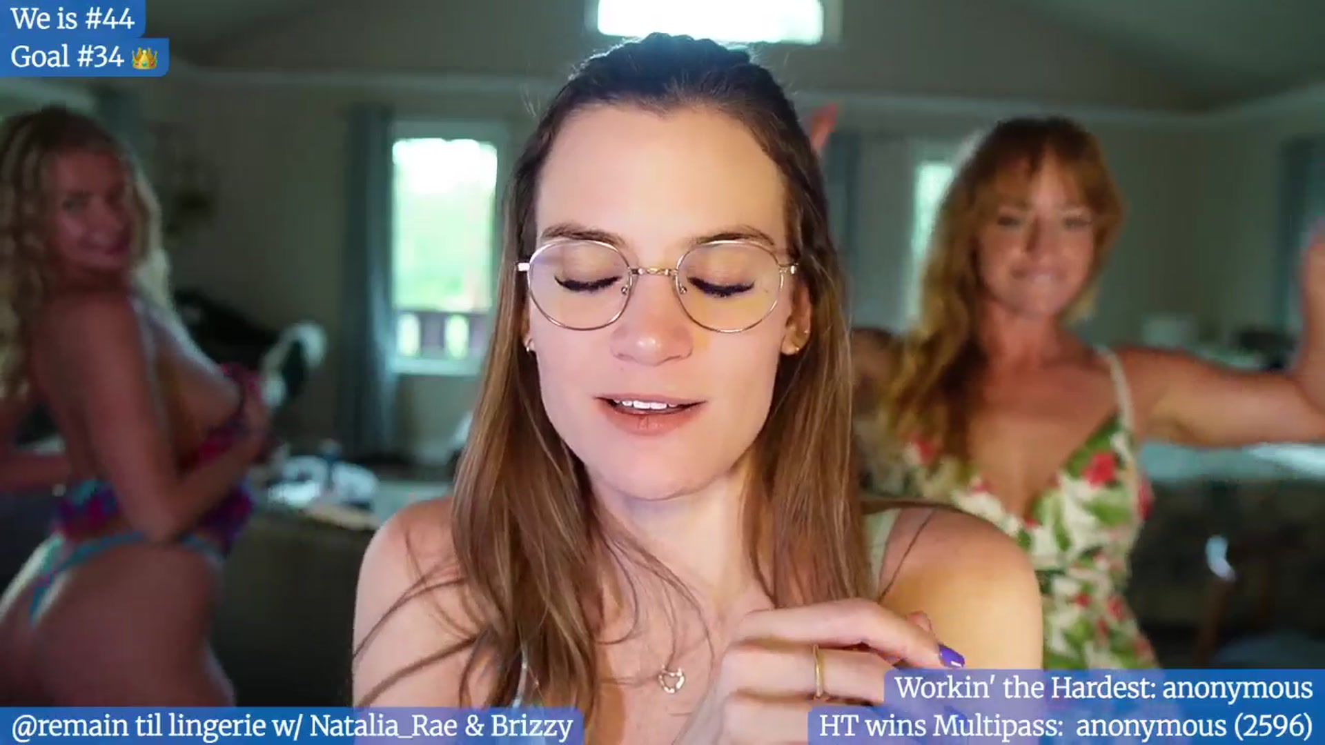 Gallery image thumbnail from Gia_Bday's myfreecams stream on, 08/14/2025, 03:33 image 11 of 20