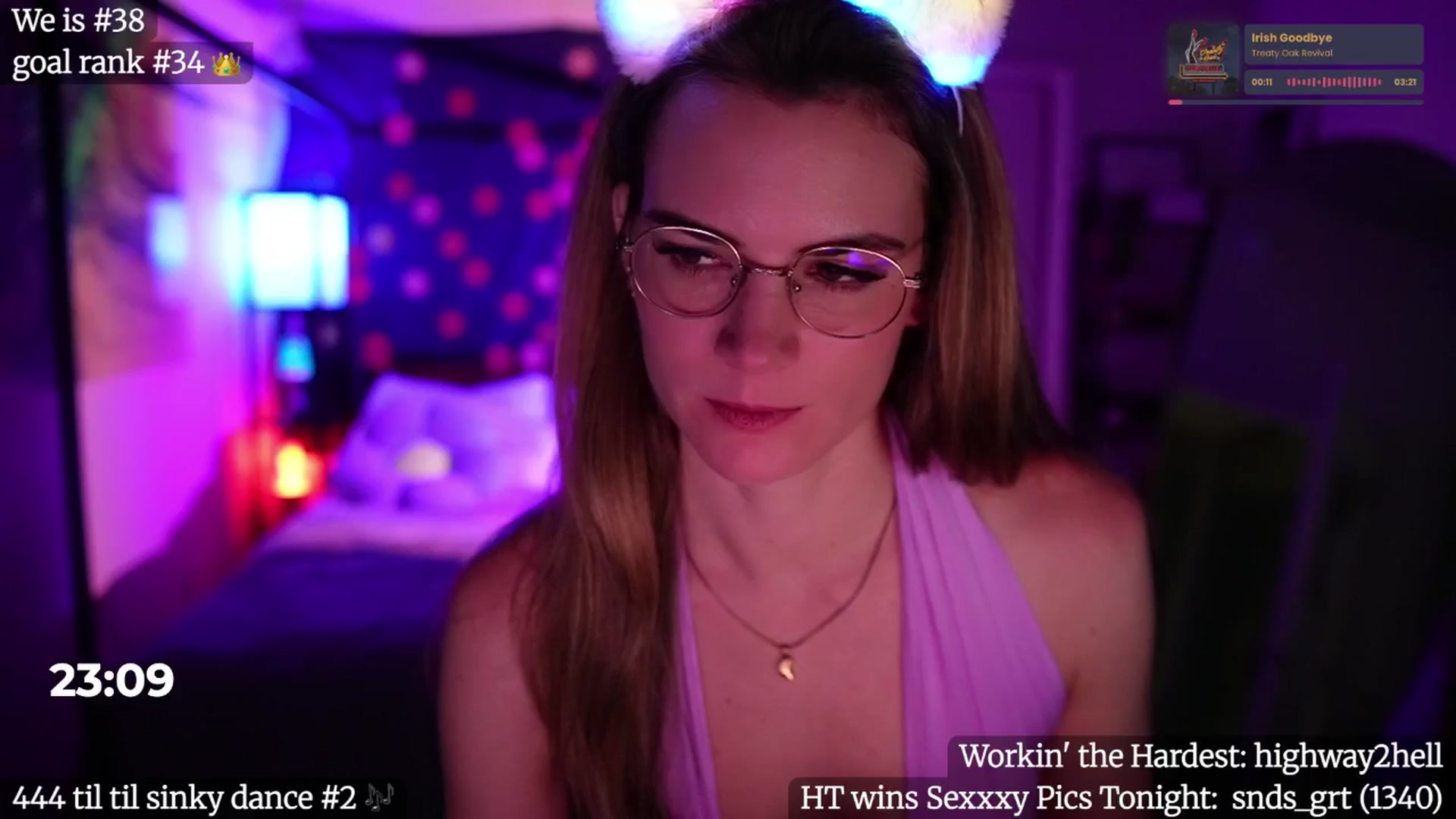 Gallery image thumbnail from Gia_Bday's myfreecams stream on, 08/20/2025, 04:43 image 15 of 20