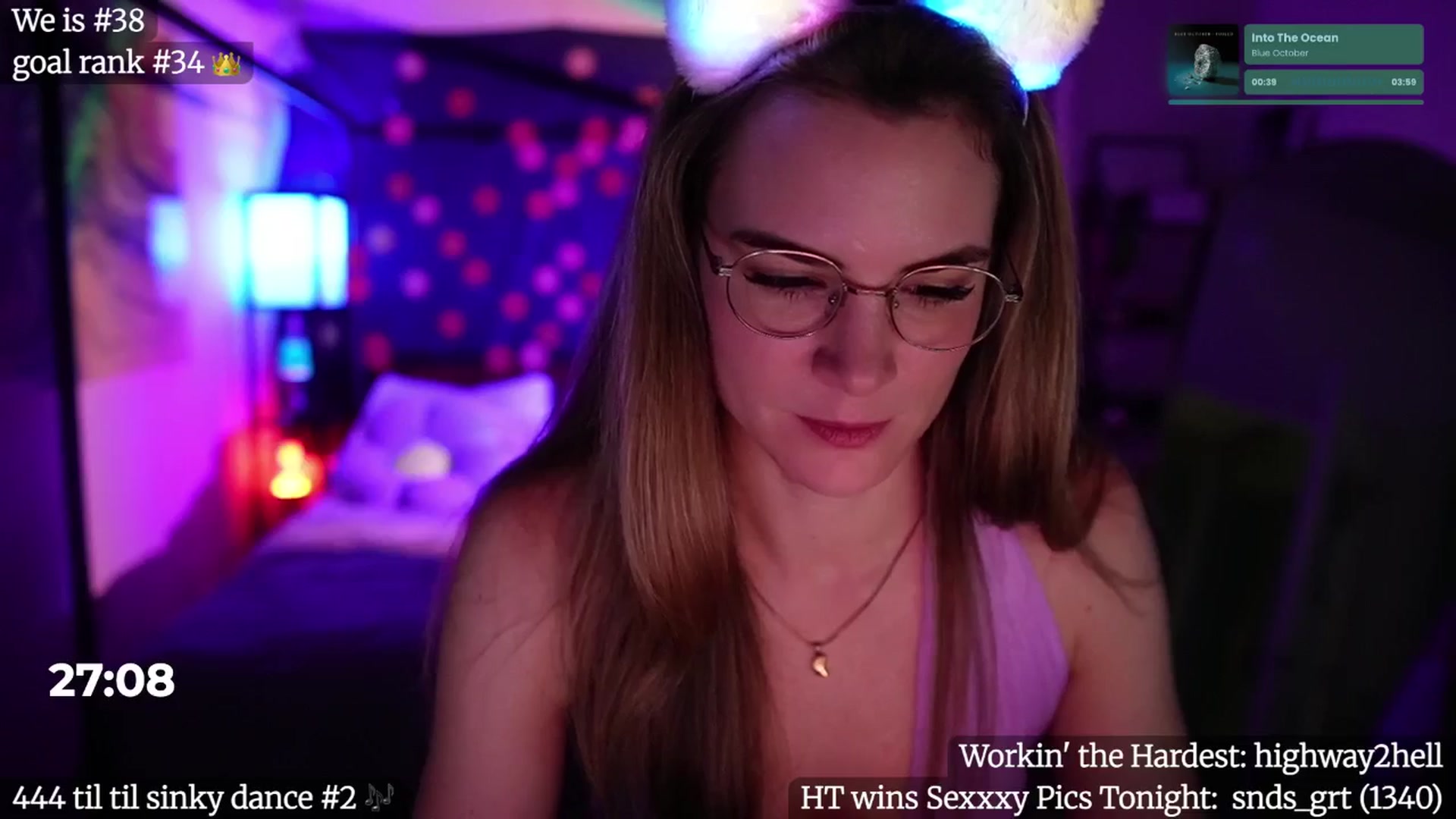 Gallery image thumbnail from Gia_Bday's myfreecams stream on, 08/20/2025, 04:43 image 14 of 20