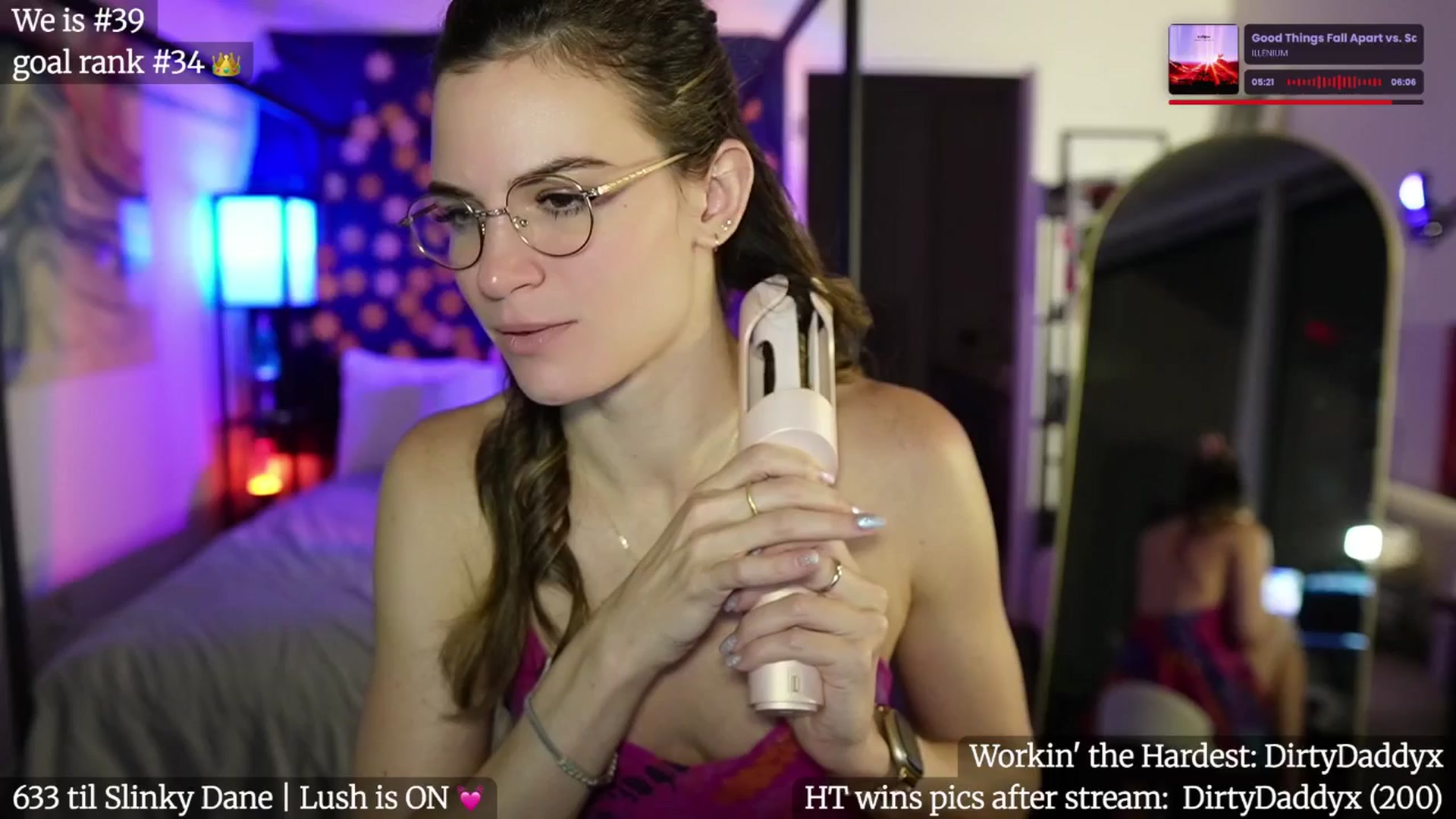 Gallery image thumbnail from Gia_Bday's myfreecams stream on, 08/28/2025, 01:05 image 5 of 20