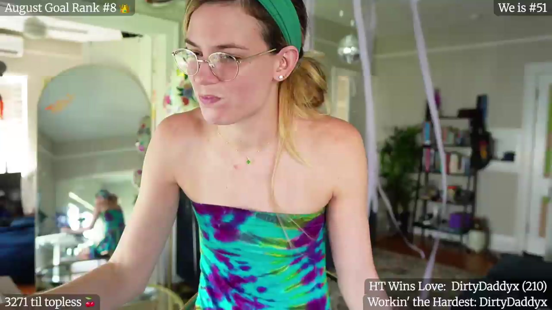 Gallery image thumbnail from Gia_Bday's myfreecams stream on, 08/16/2026, 23:27 image 9 of 20