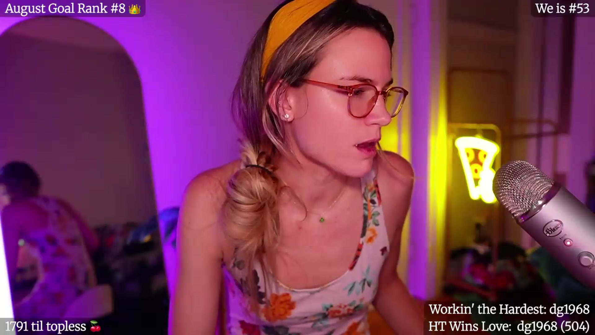 Gallery image thumbnail from Gia_Bday's myfreecams stream on, 08/27/2026, 04:24 image 6 of 20