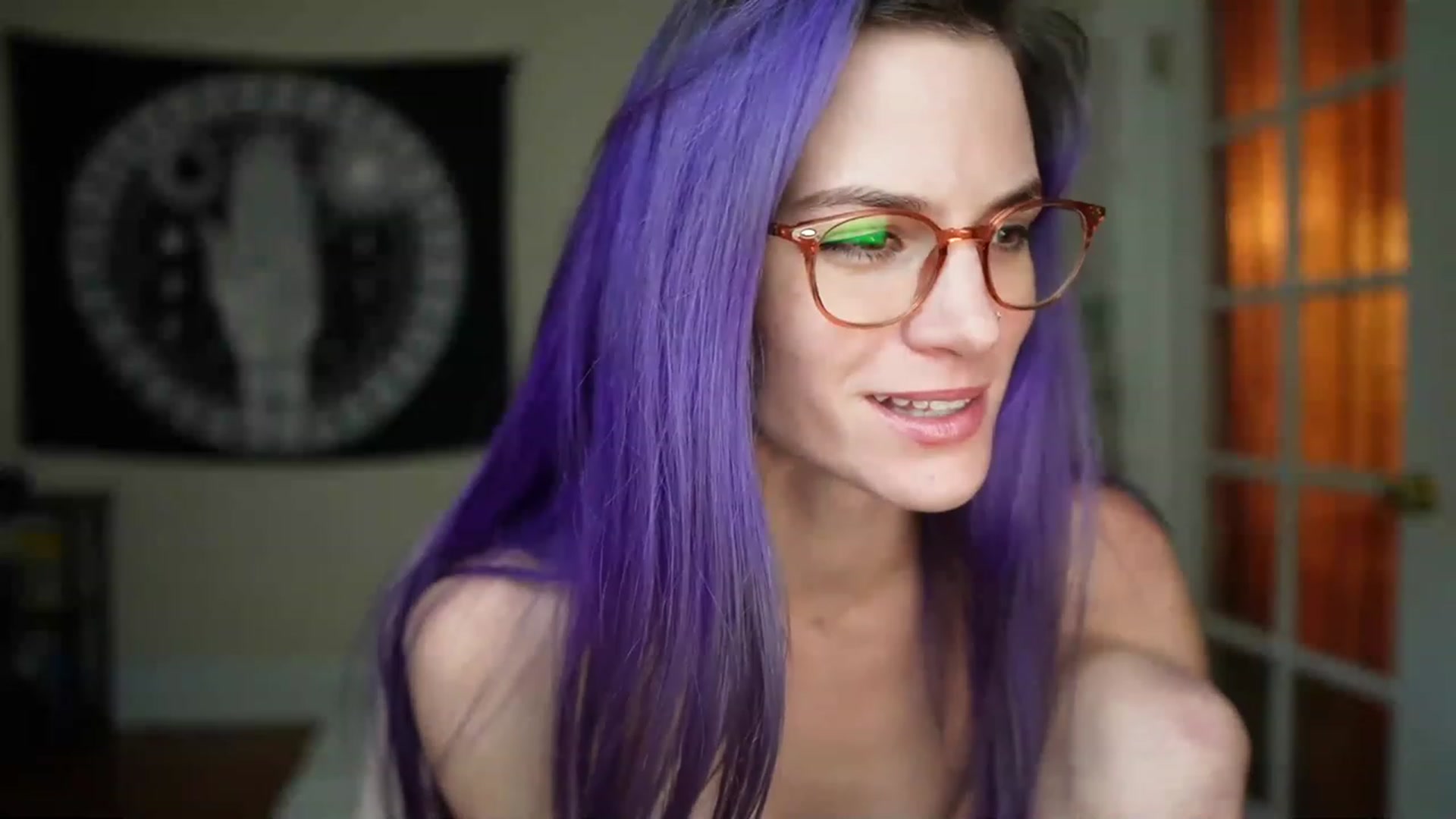Gallery image thumbnail from Gia_Hill's myfreecams stream on, 11/17/2022, 22:03 image 6 of 20
