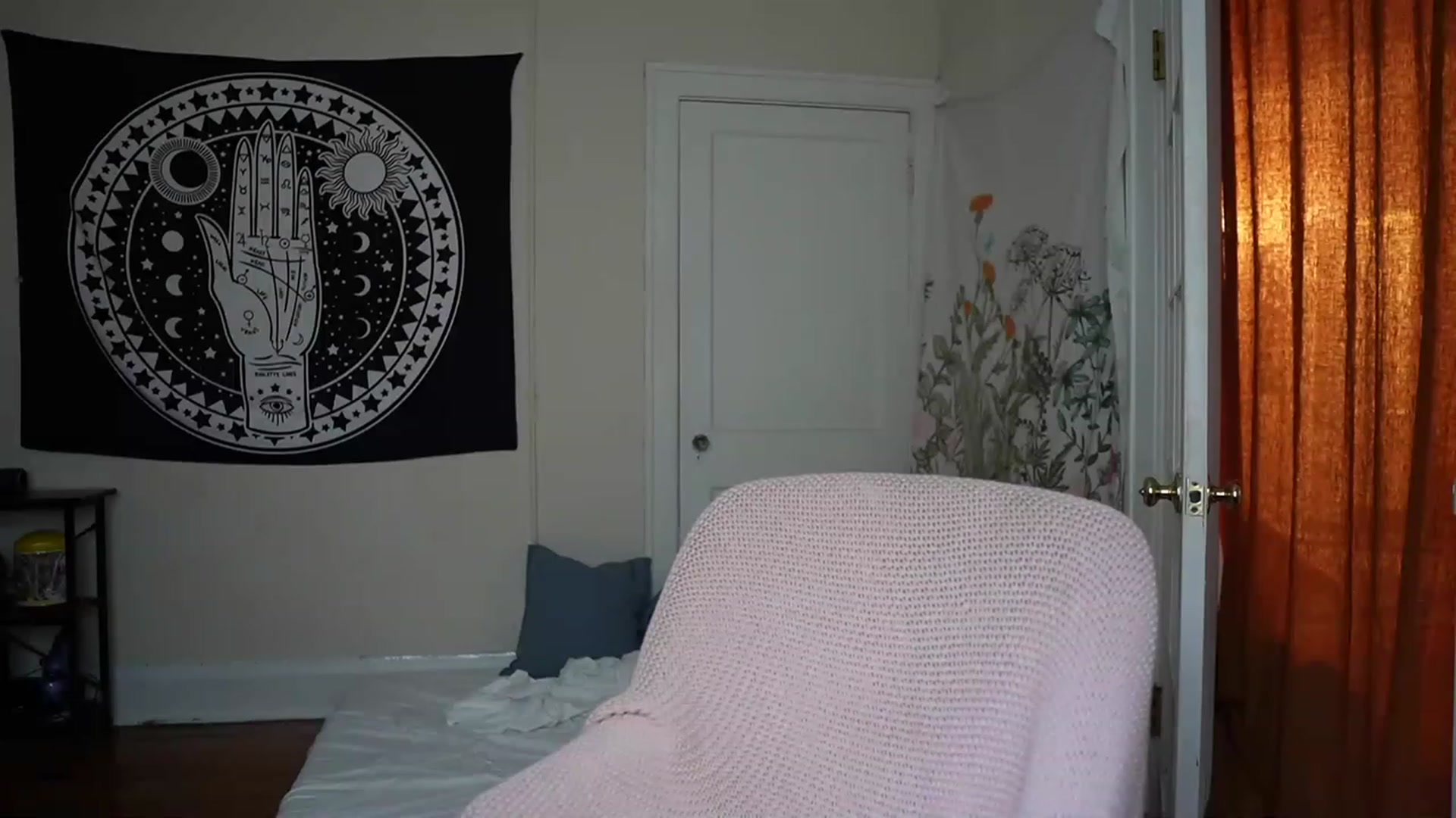 Gallery image thumbnail from Gia_Hill's myfreecams stream on, 11/17/2022, 22:03 image 9 of 20