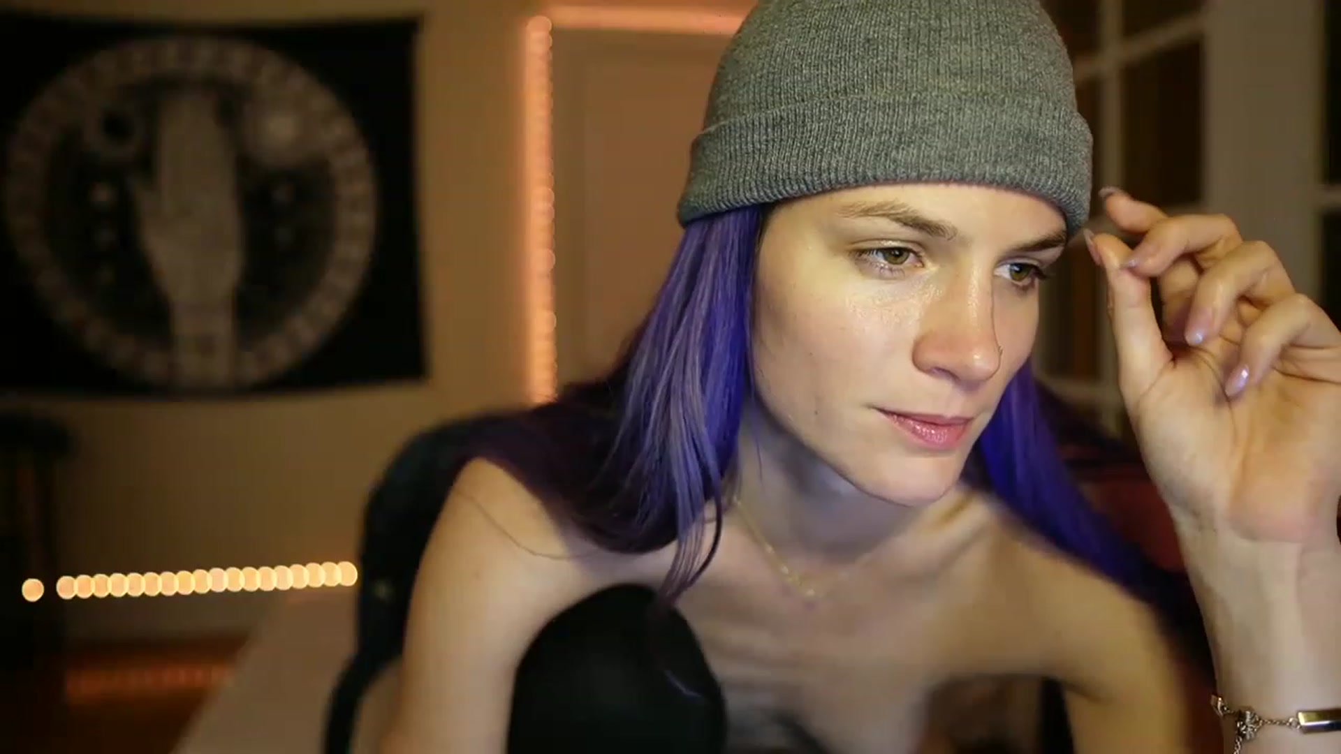 Gallery image thumbnail from Gia_Hill's myfreecams stream on, 11/22/2022, 01:08 image 11 of 20