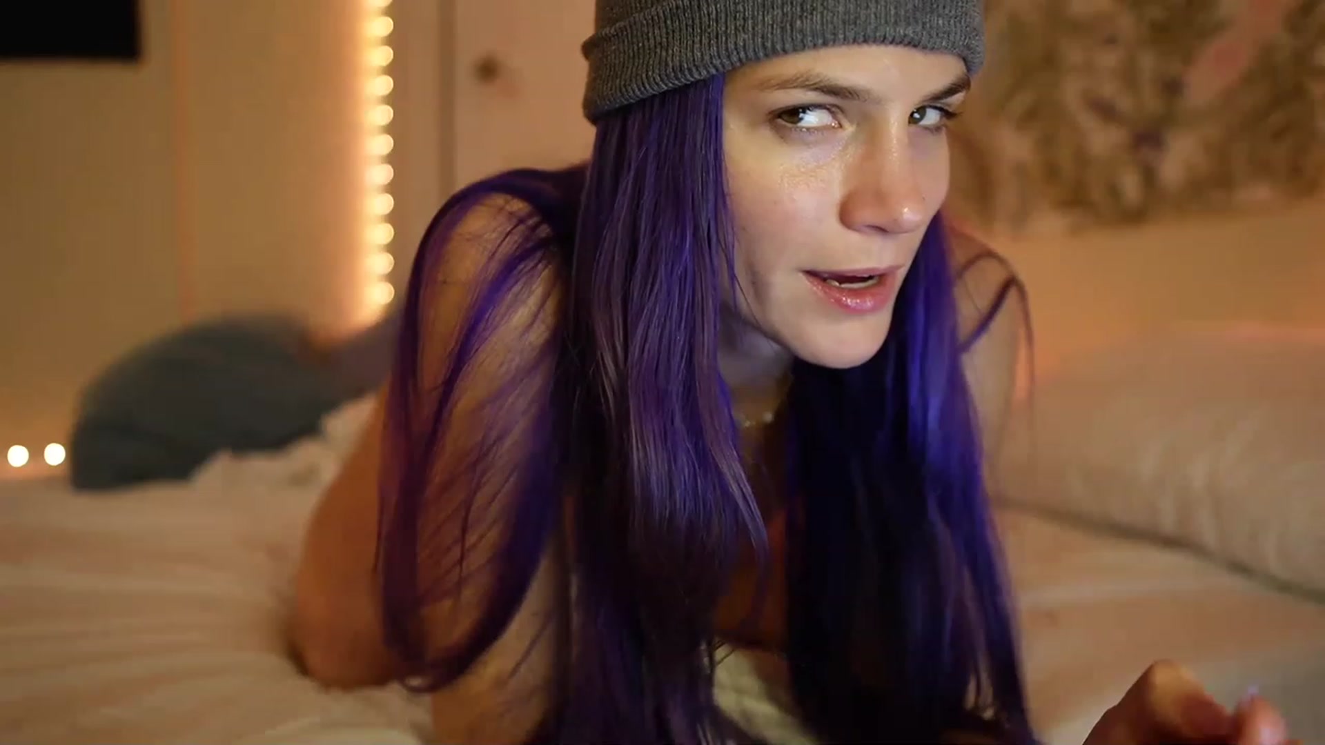 Gallery image thumbnail from Gia_Hill's myfreecams stream on, 11/22/2022, 02:16 image 6 of 20