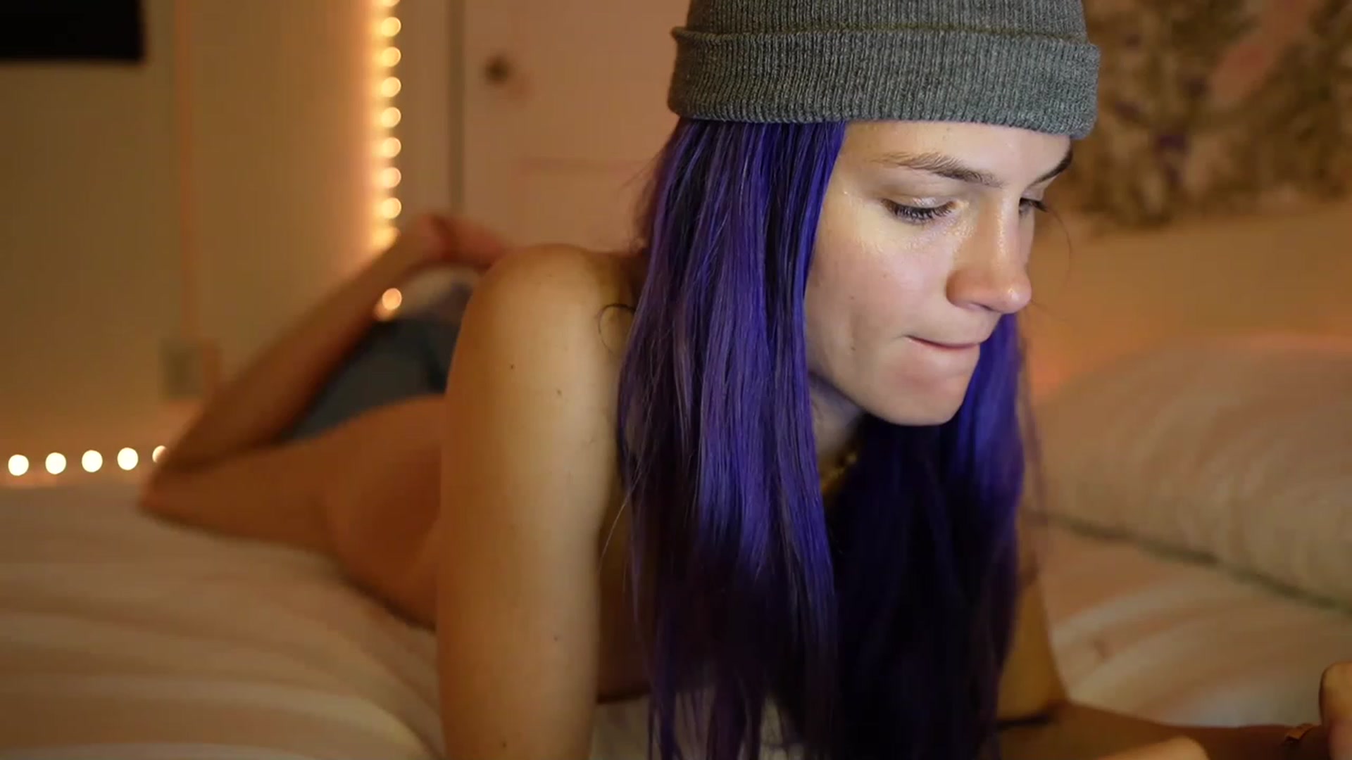Gallery image thumbnail from Gia_Hill's myfreecams stream on, 11/22/2022, 02:16 image 12 of 20