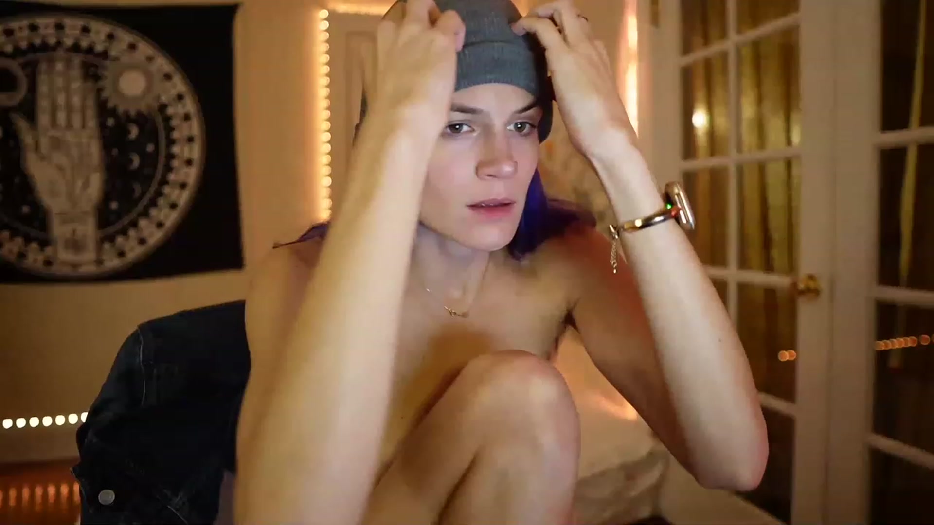 Gallery image thumbnail from Gia_Hill's myfreecams stream on, 11/22/2022, 02:32 image 6 of 20