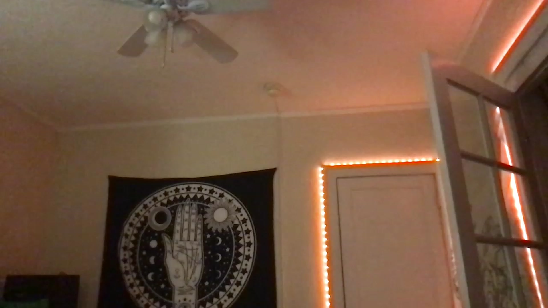 Gallery image thumbnail from Gia_Hill's myfreecams stream on, 11/22/2022, 02:32 image 14 of 20