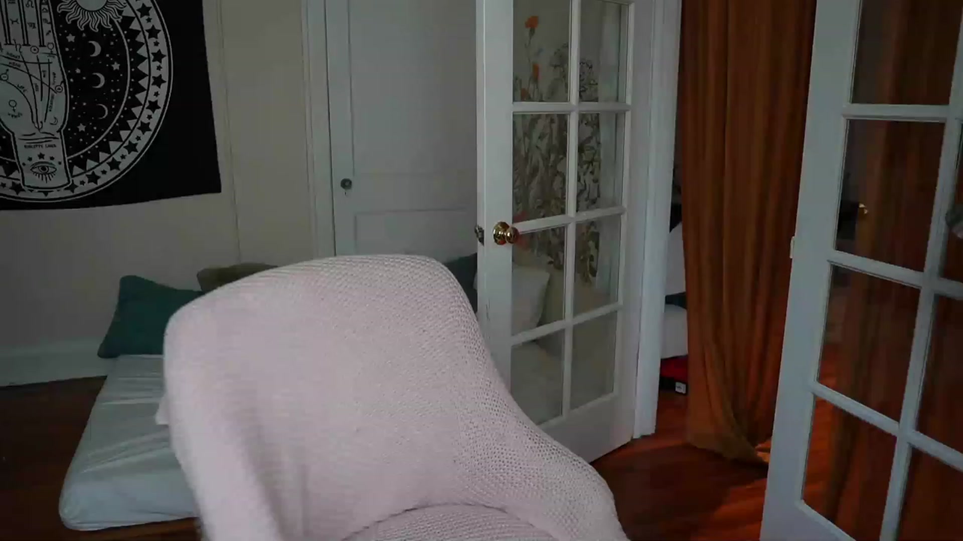 Gallery image thumbnail from Gia_Hill's myfreecams stream on, 11/27/2022, 20:12 image 19 of 20