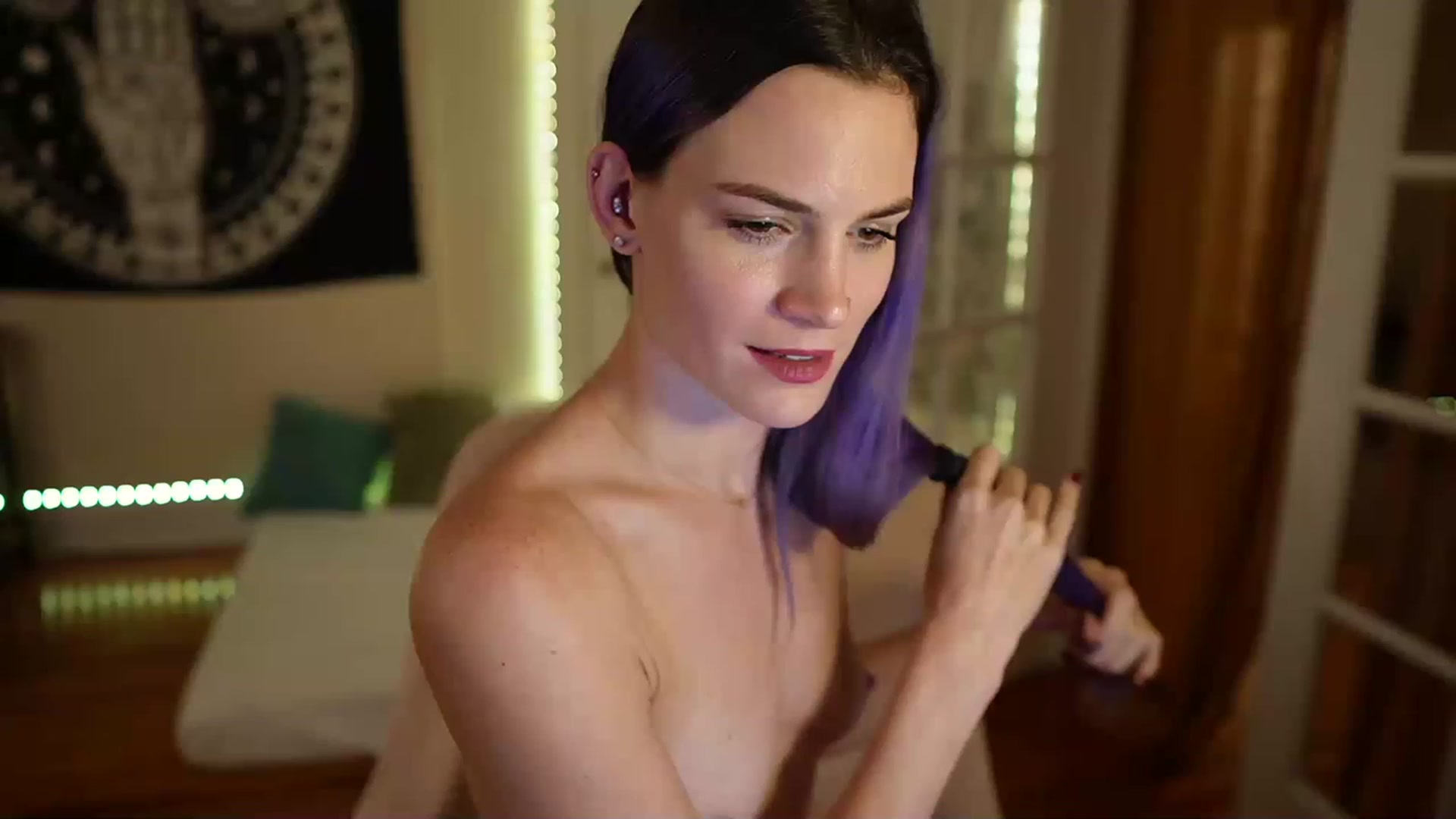 Gallery image thumbnail from Gia_Hill's myfreecams stream on, 11/27/2022, 23:06 image 5 of 20