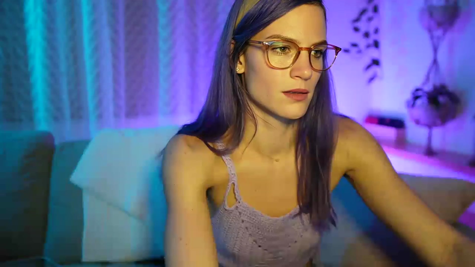 Gallery image thumbnail from Gia_Hill's myfreecams stream on, 12/02/2022, 06:43 image 6 of 20