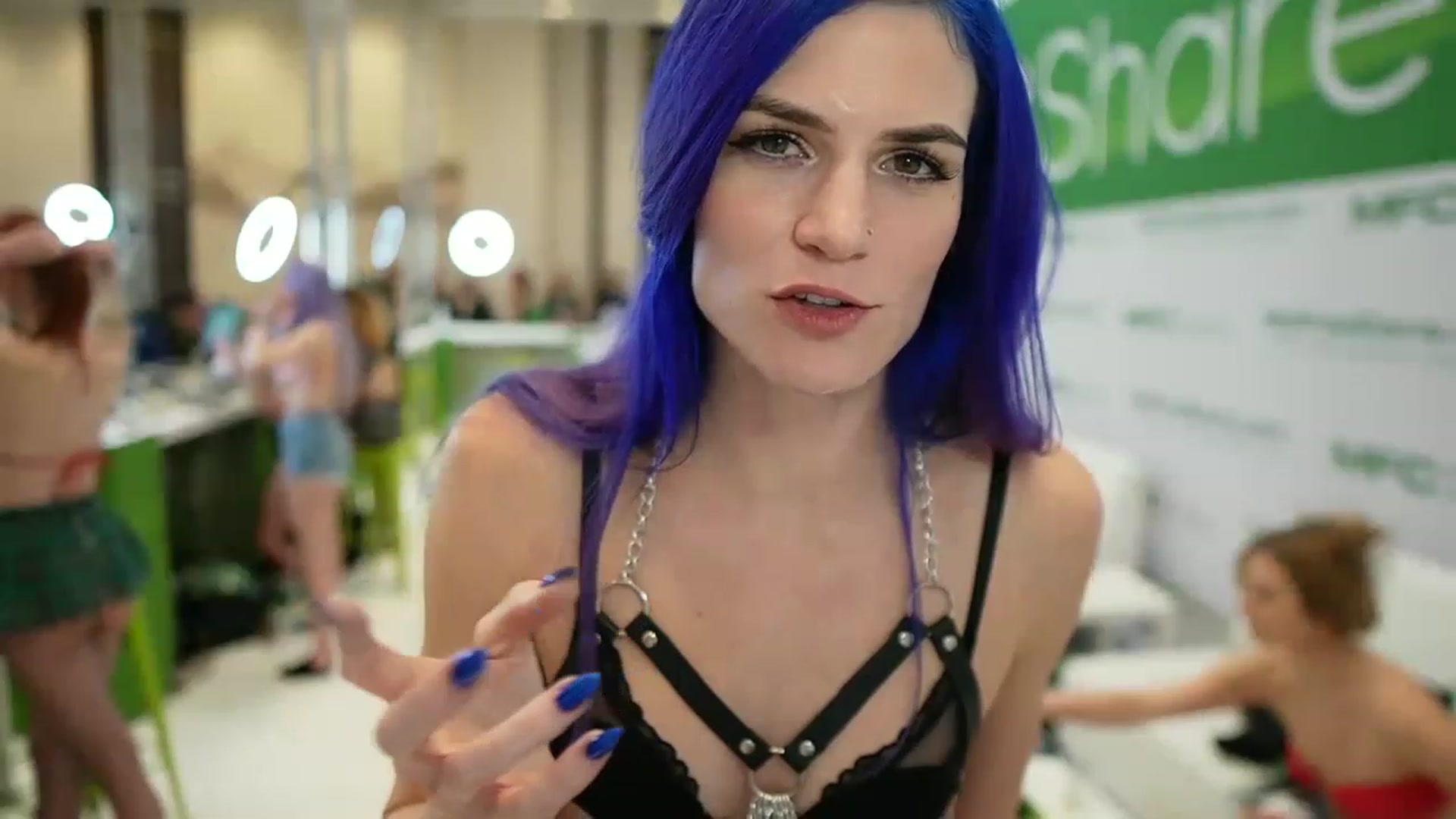 Gallery image thumbnail from Gia_Hill's myfreecams stream on, 01/05/2023, 03:54 image 17 of 20