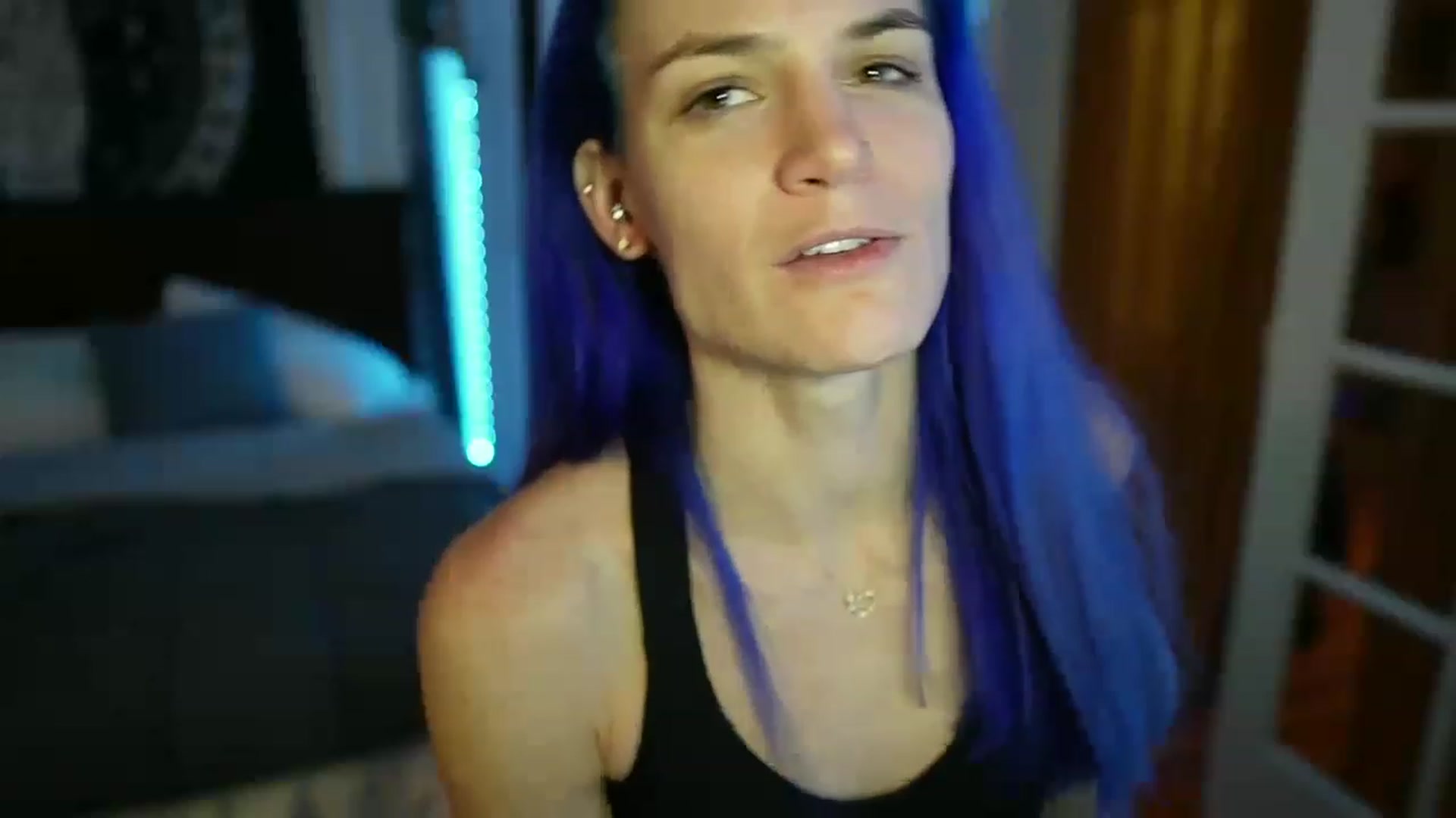 Gallery image thumbnail from Gia_Hill's myfreecams stream on, 01/17/2023, 24:01 image 20 of 20