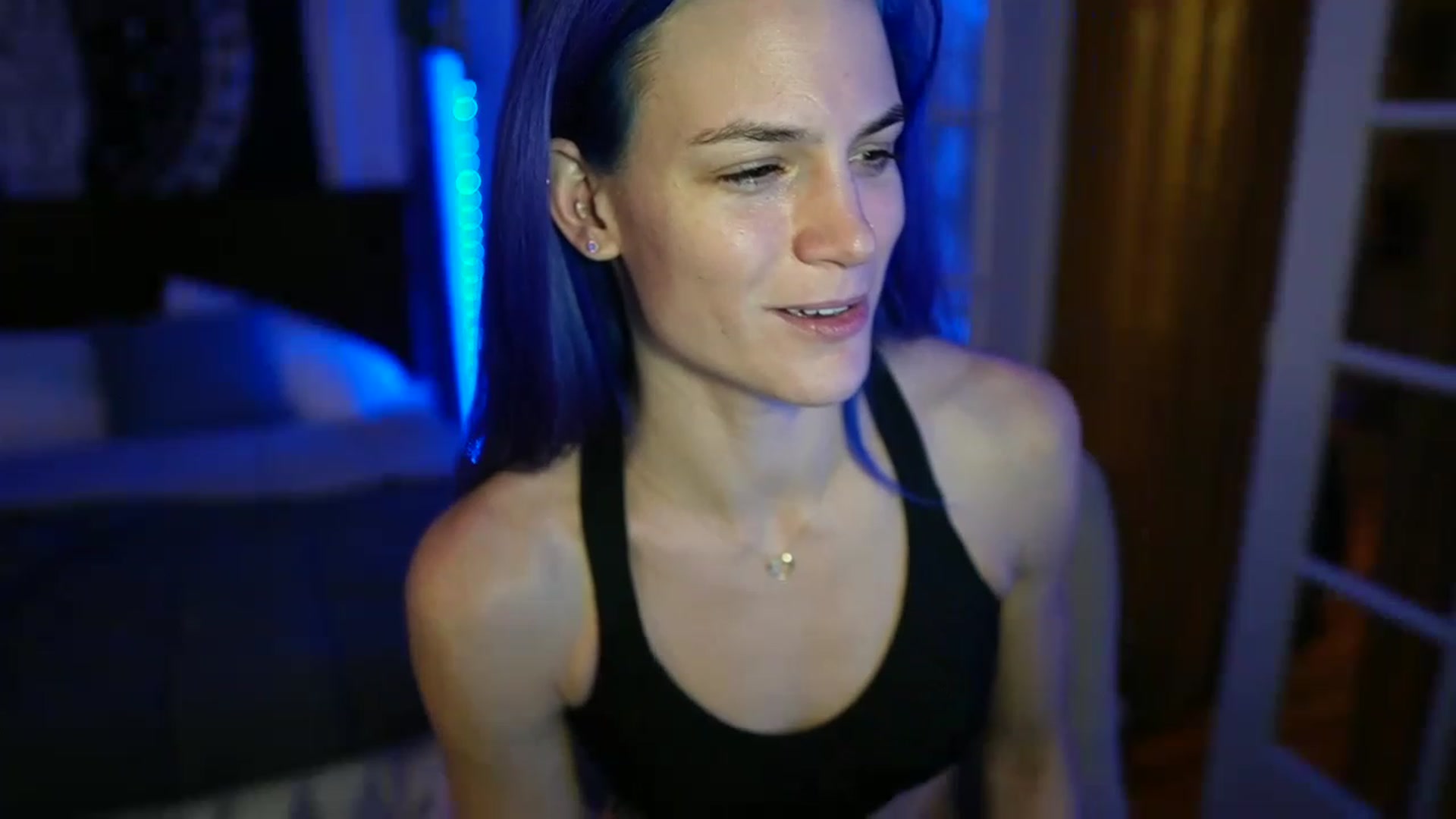 Gallery image thumbnail from Gia_Hill's myfreecams stream on, 01/17/2023, 24:01 image 10 of 20