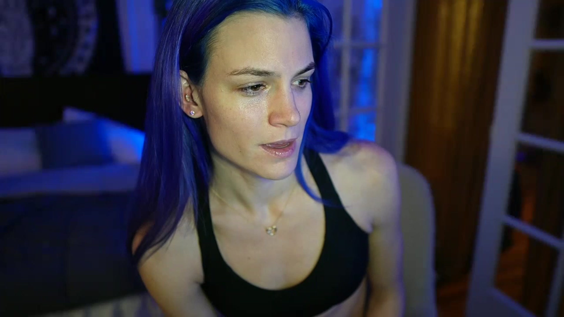 Gallery image thumbnail from Gia_Hill's myfreecams stream on, 01/17/2023, 24:01 image 7 of 20