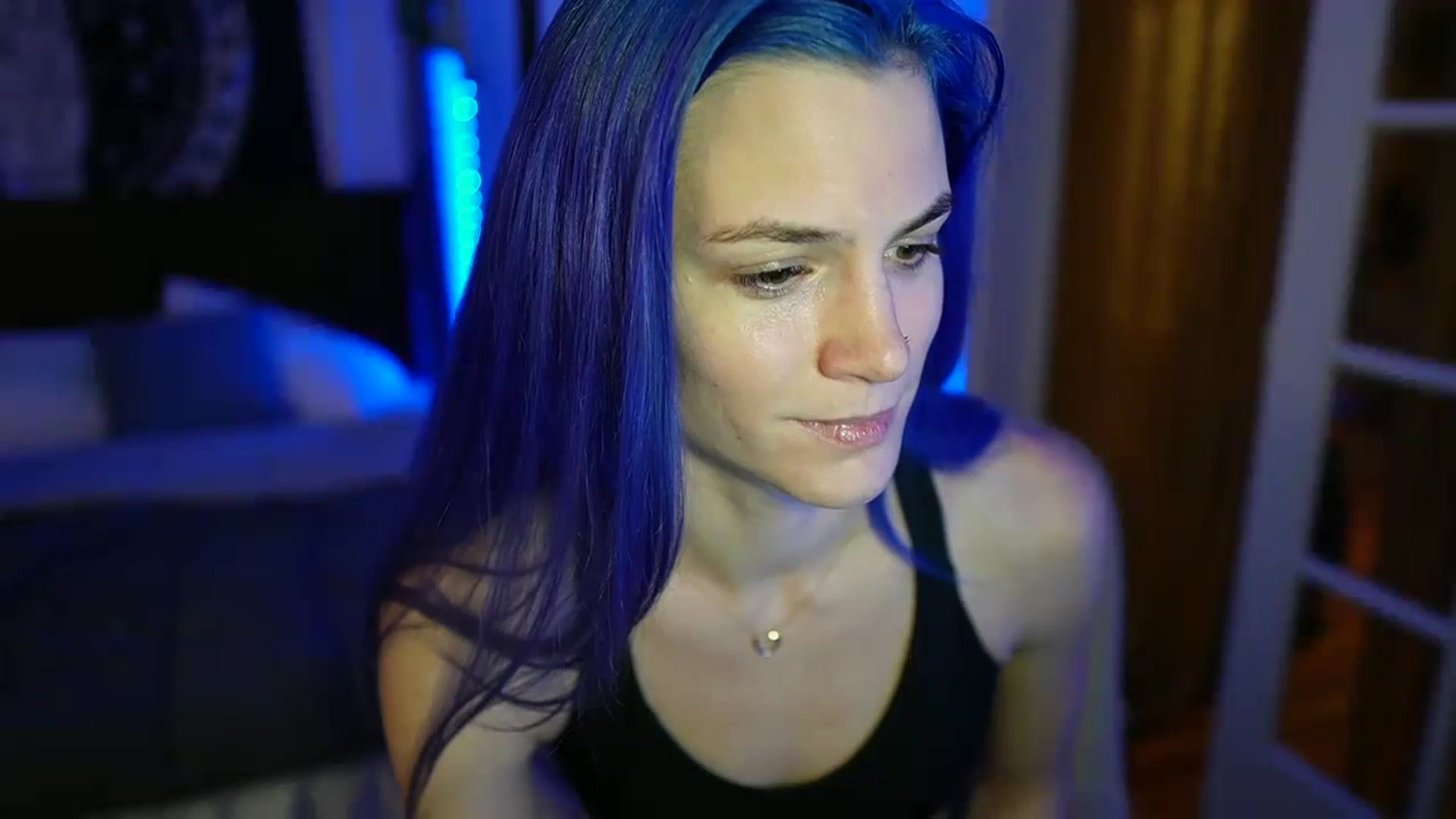Gallery image thumbnail from Gia_Hill's myfreecams stream on, 01/17/2023, 24:01 image 8 of 20
