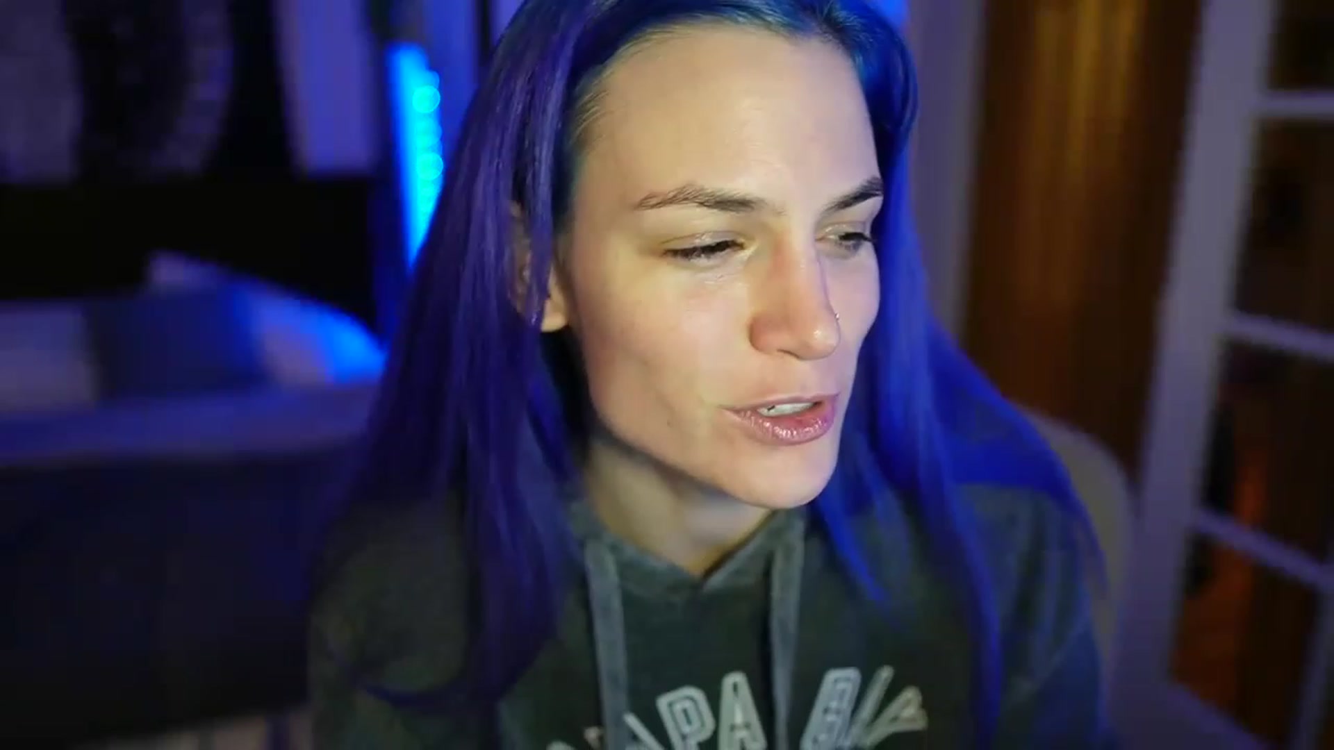 Gallery image thumbnail from Gia_Hill's myfreecams stream on, 01/17/2023, 24:01 image 1 of 20