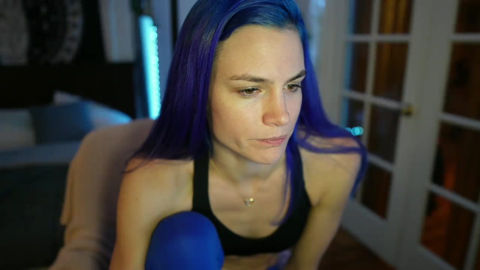 Gallery image thumbnail from Gia_Hill's myfreecams stream on, 01/17/2023, 24:31 image 15 of 20
