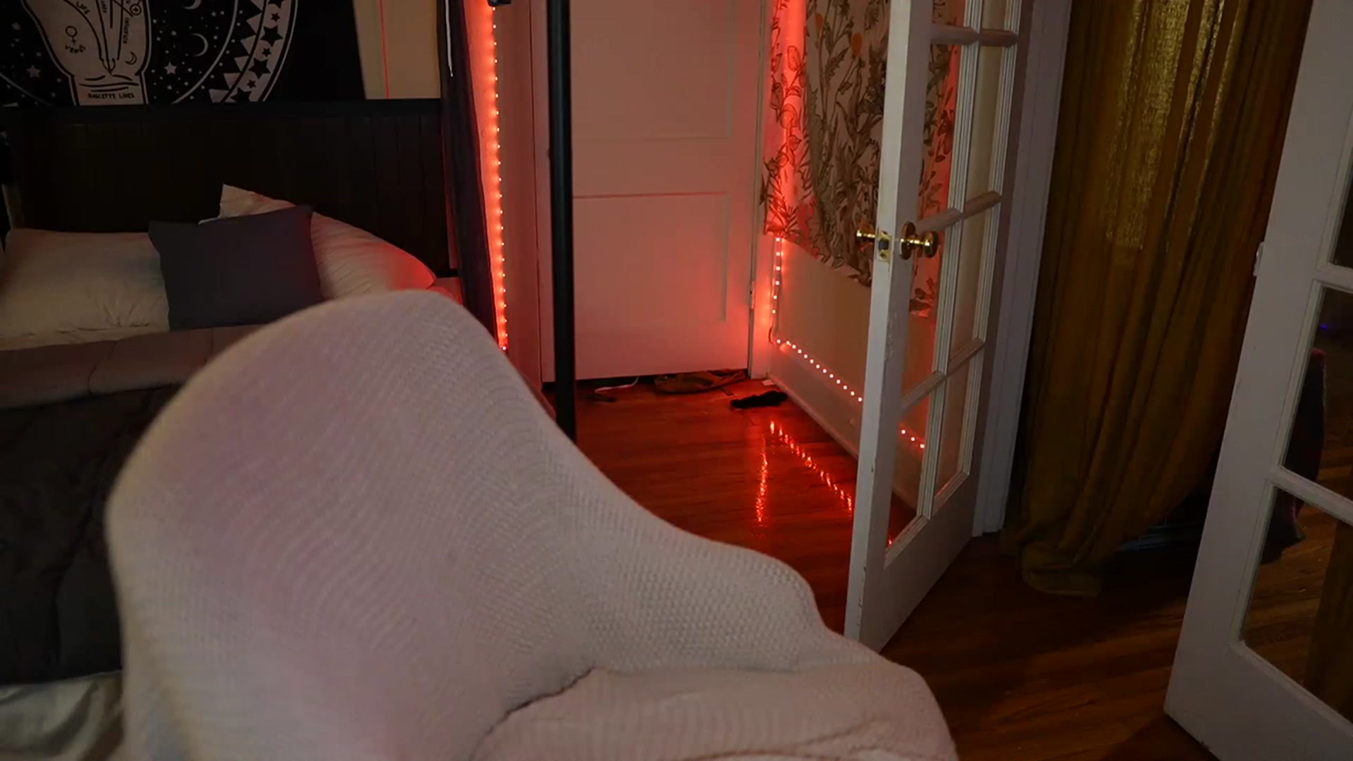 Gallery image thumbnail from Gia_Hill's myfreecams stream on, 01/17/2023, 01:46 image 15 of 20