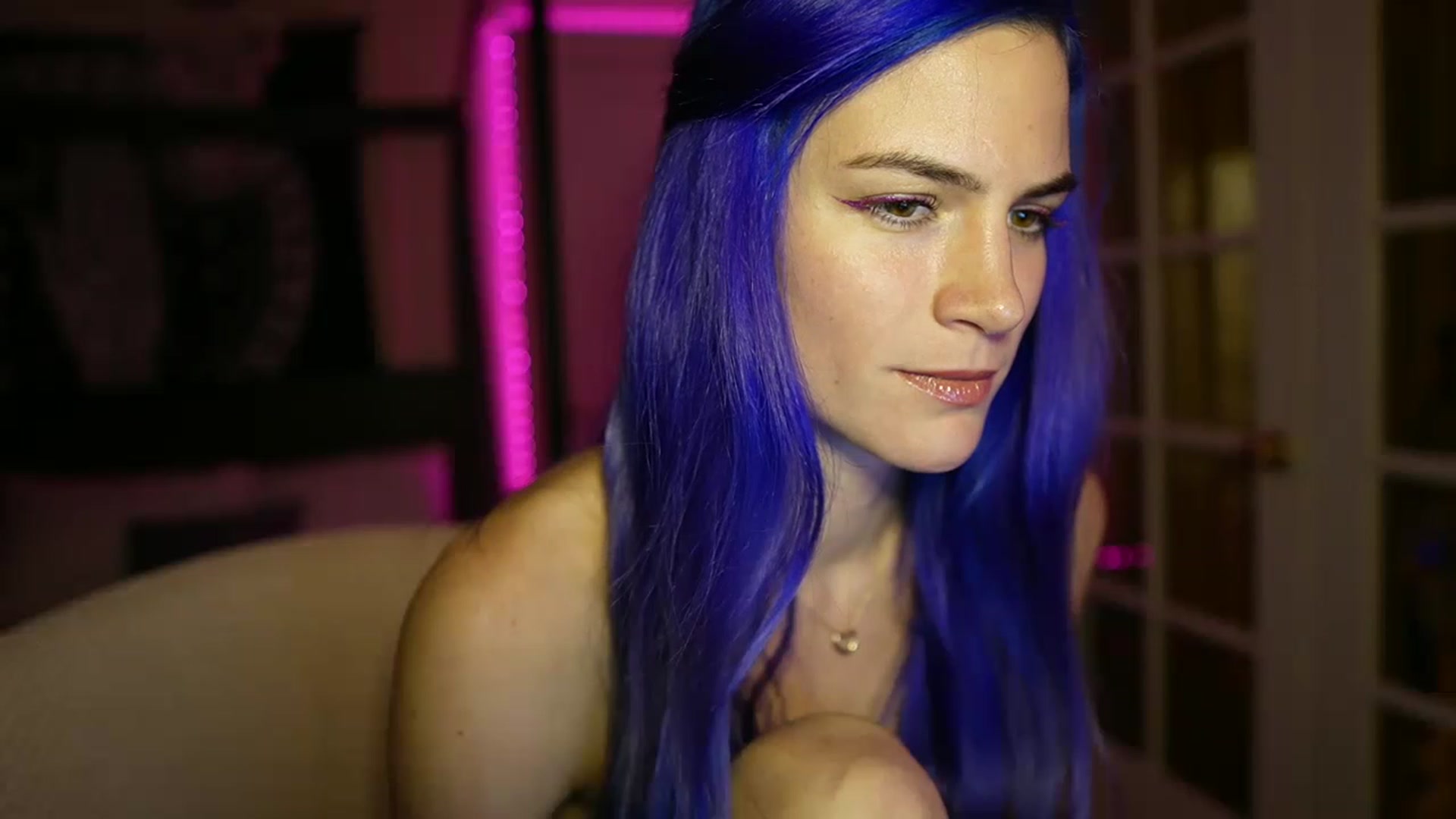 Gallery image thumbnail from Gia_Hill's myfreecams stream on, 01/18/2023, 01:28 image 17 of 20