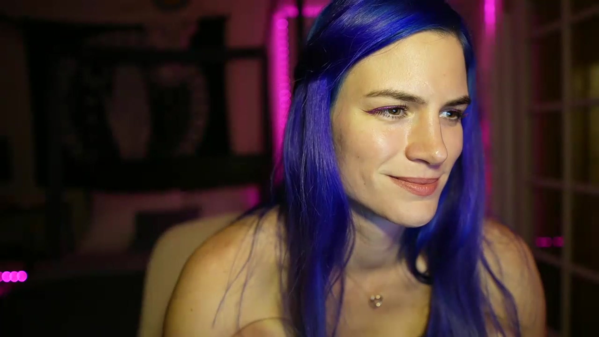 Gallery image thumbnail from Gia_Hill's myfreecams stream on, 01/18/2023, 02:19 image 16 of 20