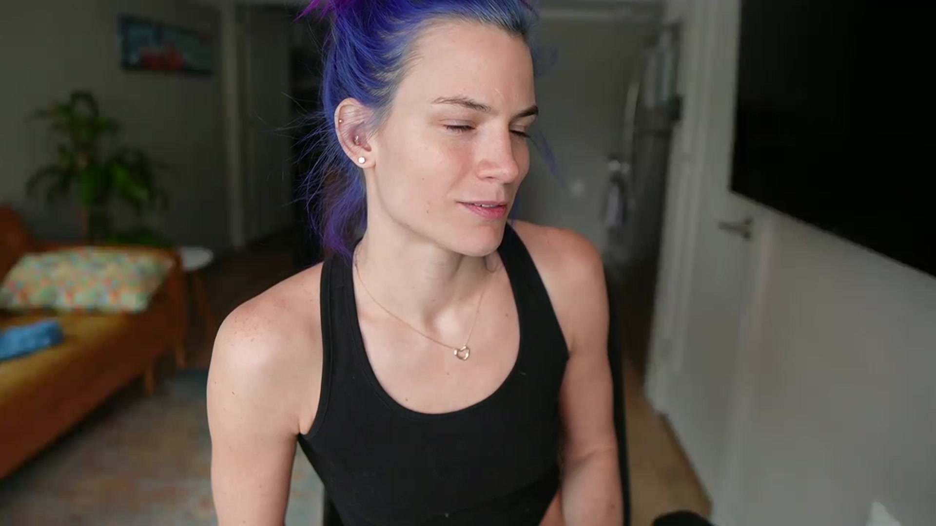 Gallery image thumbnail from Gia_Hill's myfreecams stream on, 01/25/2023, 23:15 image 5 of 20