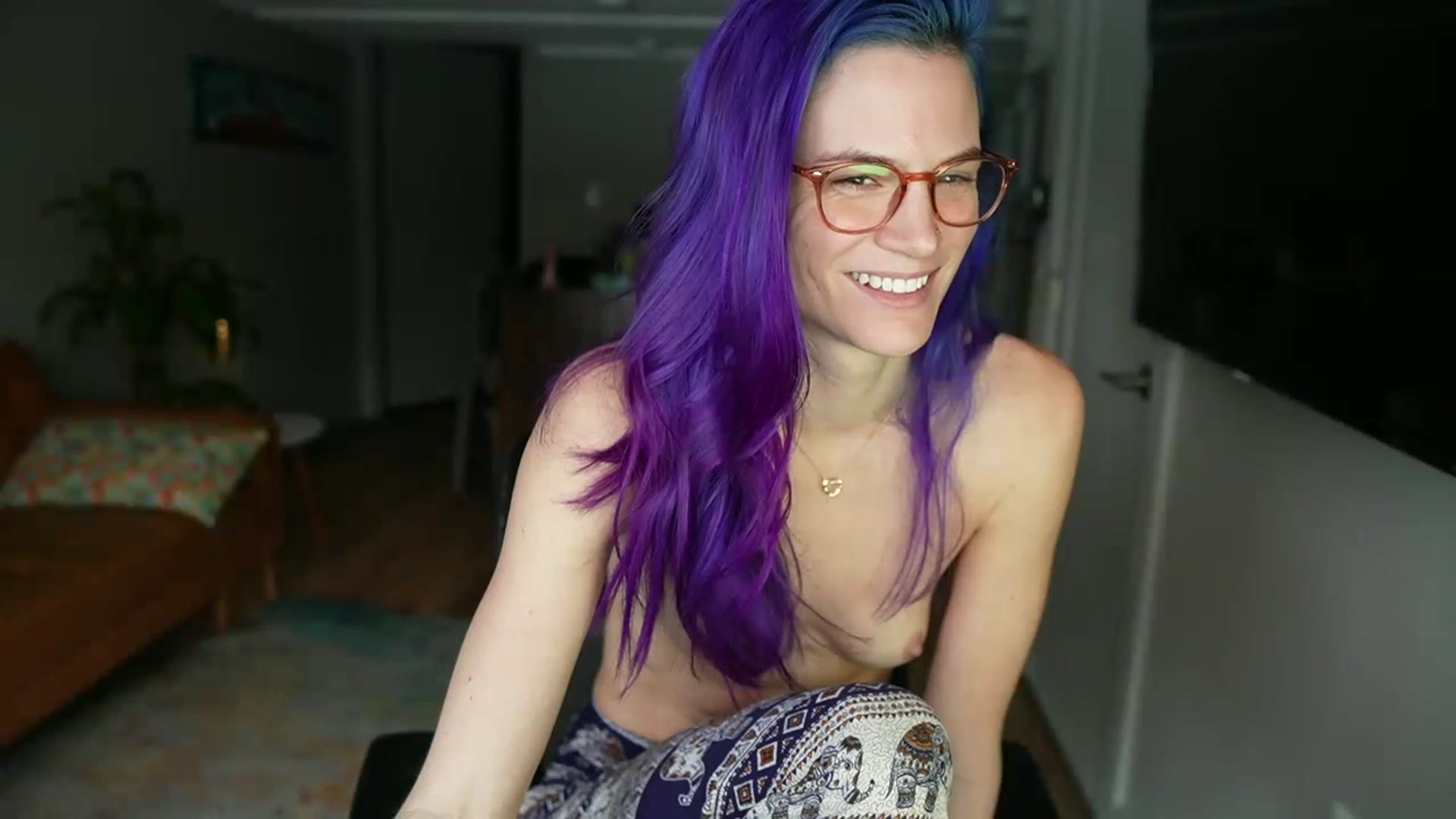 Gallery image thumbnail from Gia_Hill's myfreecams stream on, 01/29/2023, 24:35 image 6 of 20