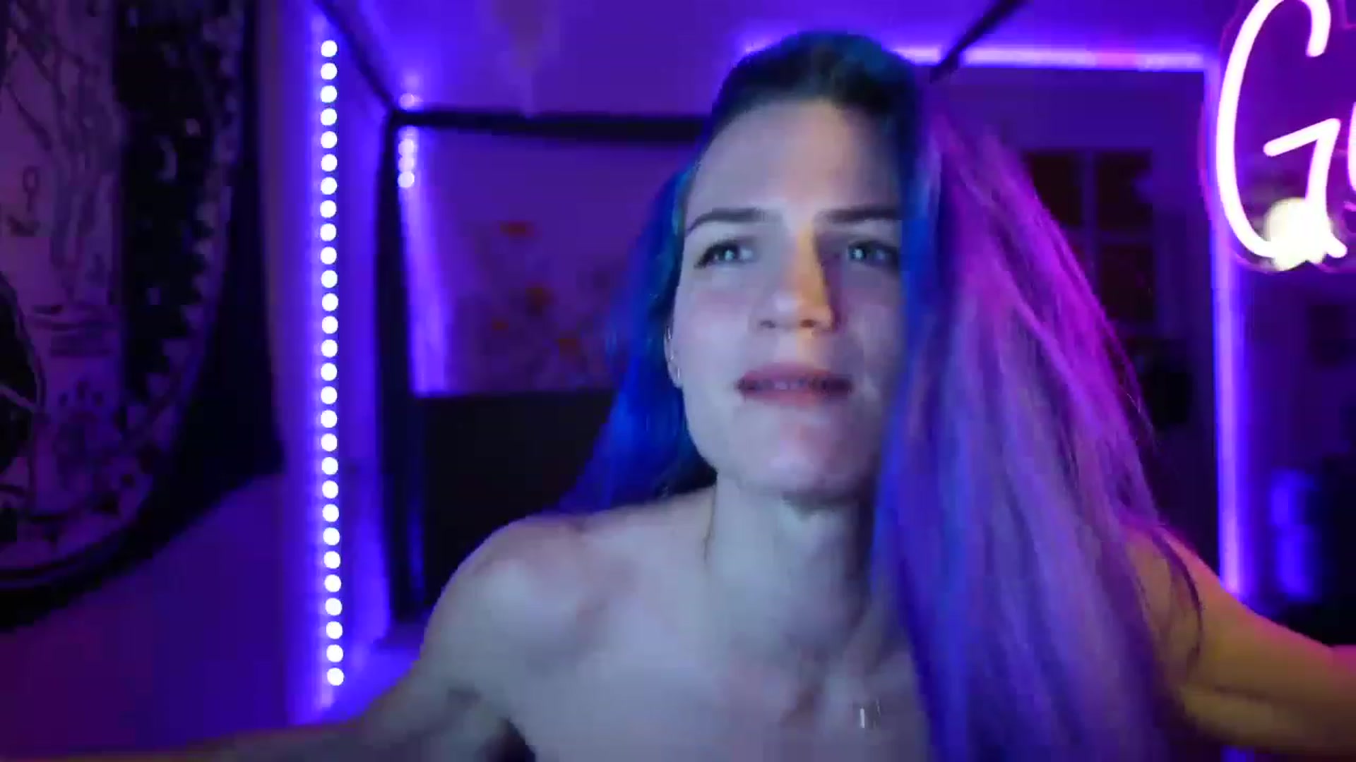 Gallery image thumbnail from Gia_Hill's myfreecams stream on, 02/12/2023, 06:42 image 15 of 20