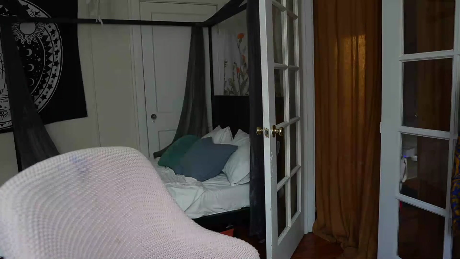 Gallery image thumbnail from Gia_Hill's myfreecams stream on, 02/13/2023, 21:42 image 13 of 20