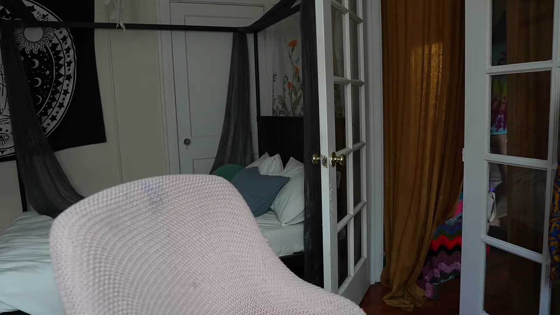 Gallery image thumbnail from Gia_Hill's myfreecams stream on, 02/13/2023, 21:42 image 11 of 20