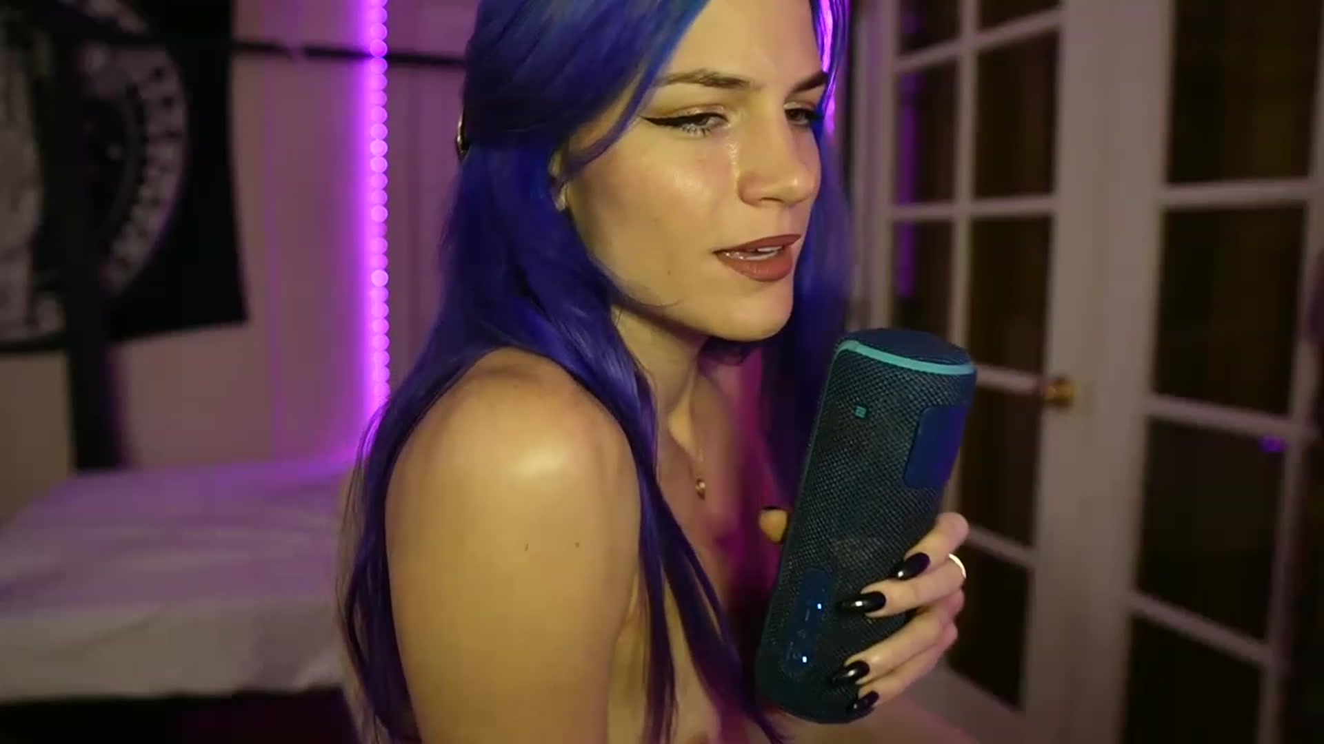 Gallery image thumbnail from Gia_Hill's myfreecams stream on, 02/15/2023, 24:09 image 14 of 20