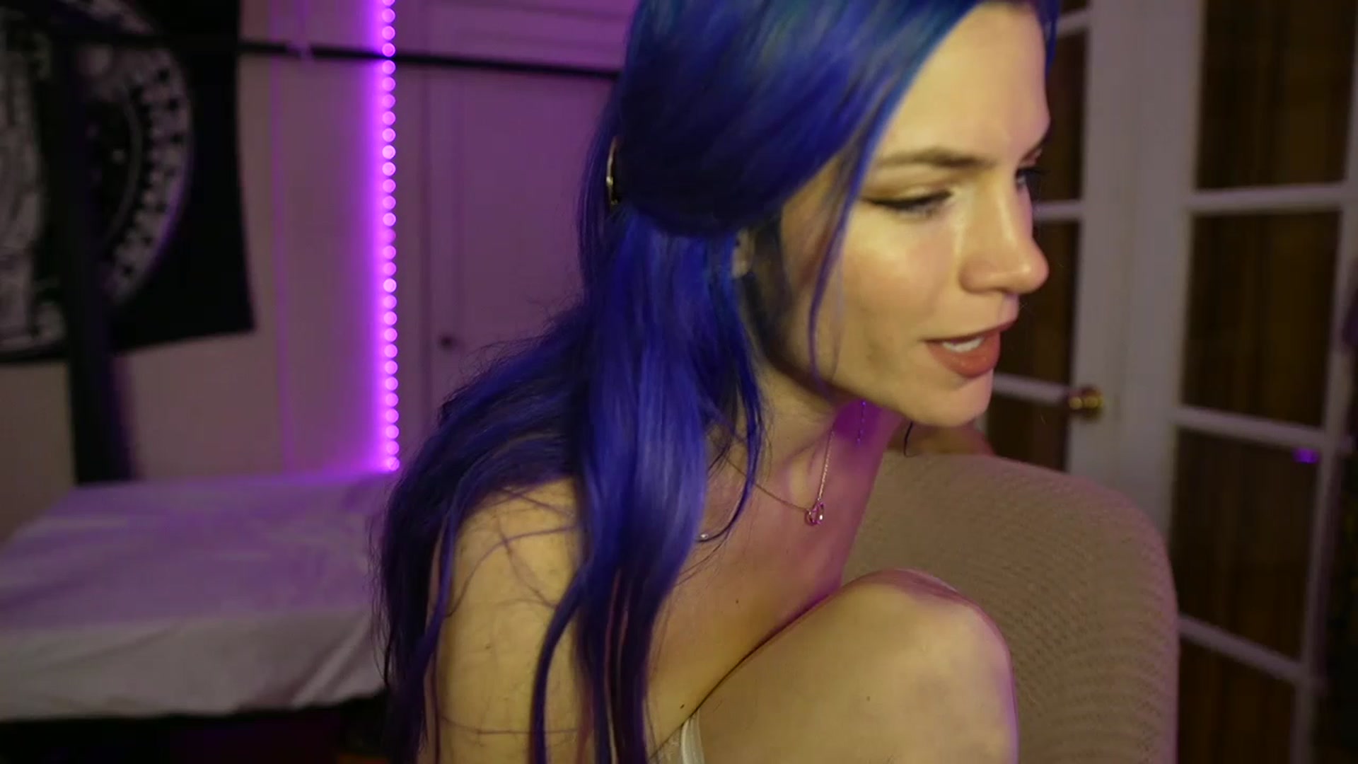 Gallery image thumbnail from Gia_Hill's myfreecams stream on, 02/15/2023, 24:52 image 4 of 20