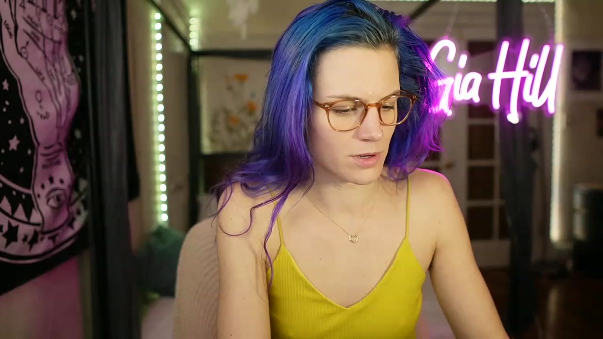 Gallery image thumbnail from Gia_Hill's myfreecams stream on, 02/19/2023, 05:27 image 1 of 20