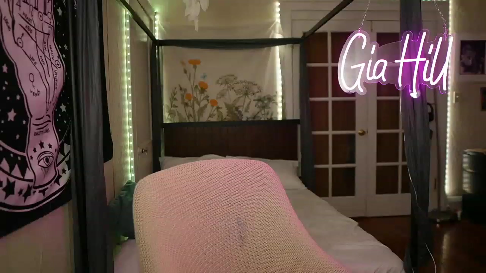 Gallery image thumbnail from Gia_Hill's myfreecams stream on, 02/19/2023, 05:27 image 3 of 20
