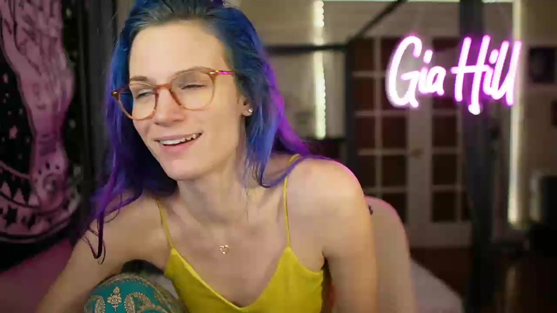 Gallery image thumbnail from Gia_Hill's myfreecams stream on, 02/19/2023, 05:27 image 4 of 20