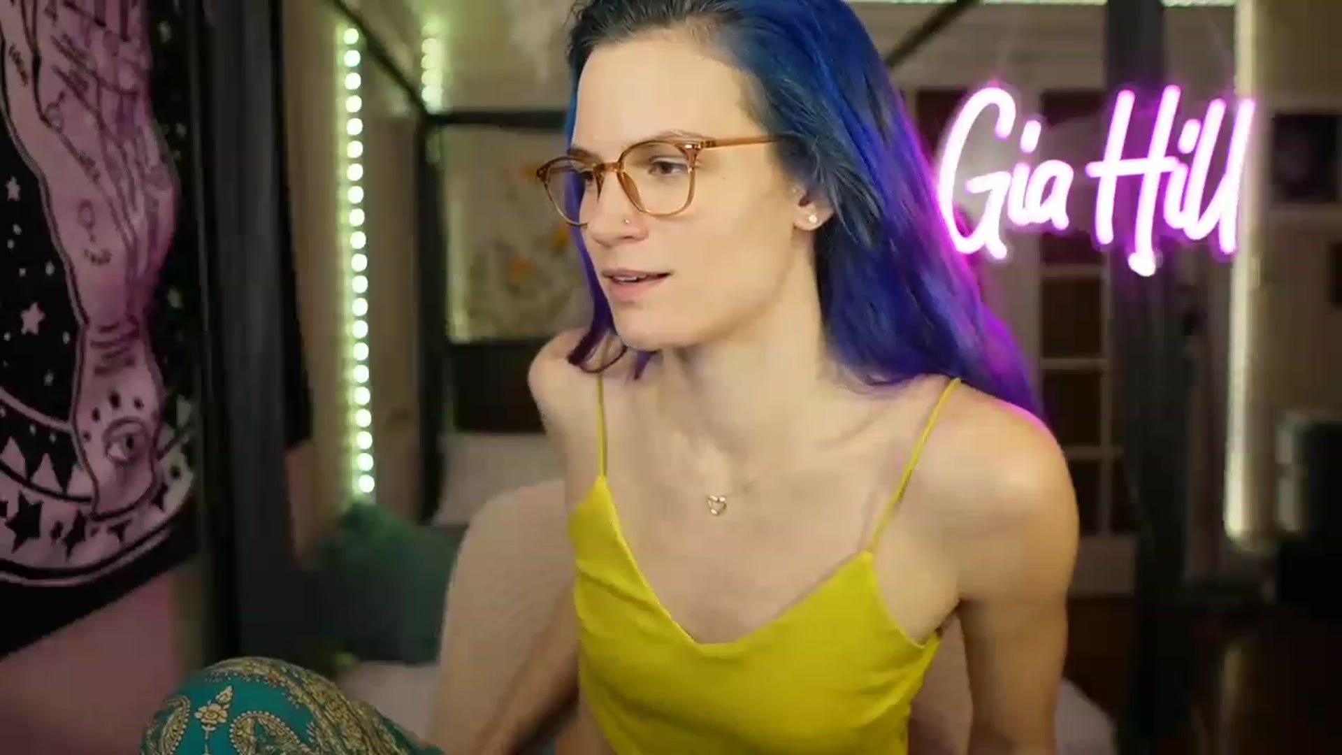 Gallery image thumbnail from Gia_Hill's myfreecams stream on, 02/19/2023, 05:27 image 6 of 20